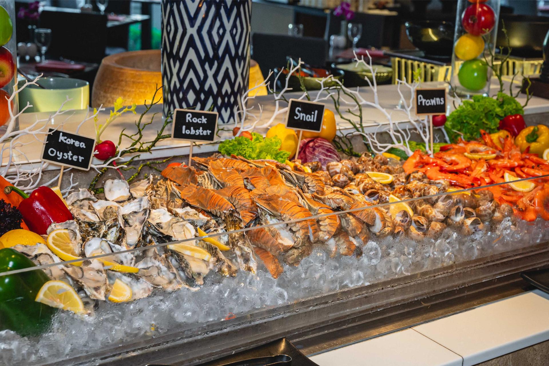 Buffet at One Ratchada, Avani Ratchada Bangkok Hotel - Thumbnail 2