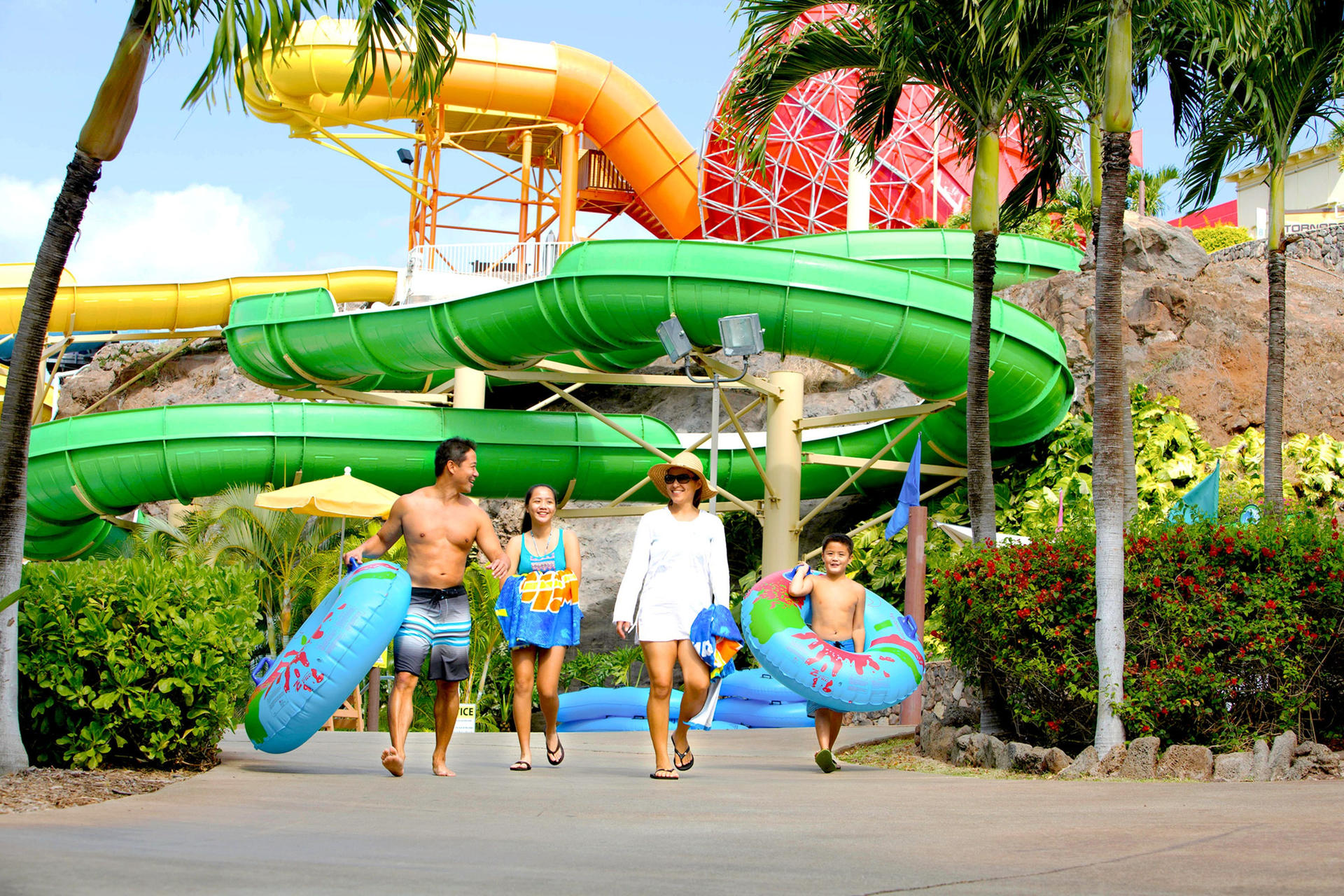 Wet 'n' Wild Hawaii Waterpark Admission in O'ahu - Image 1
