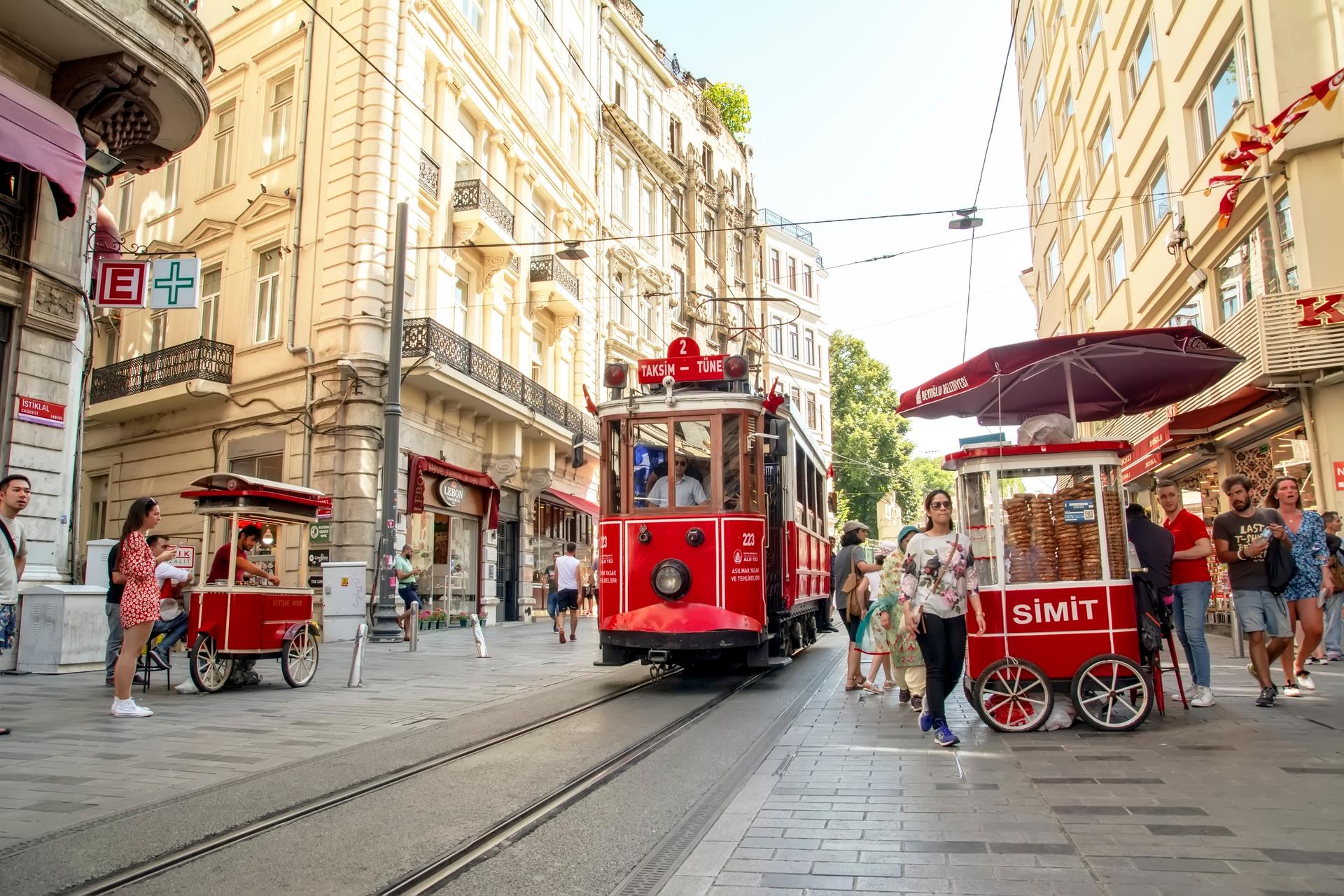 Istanbul Galata Hillside Half-Day Walking Tour - Thumbnail 6