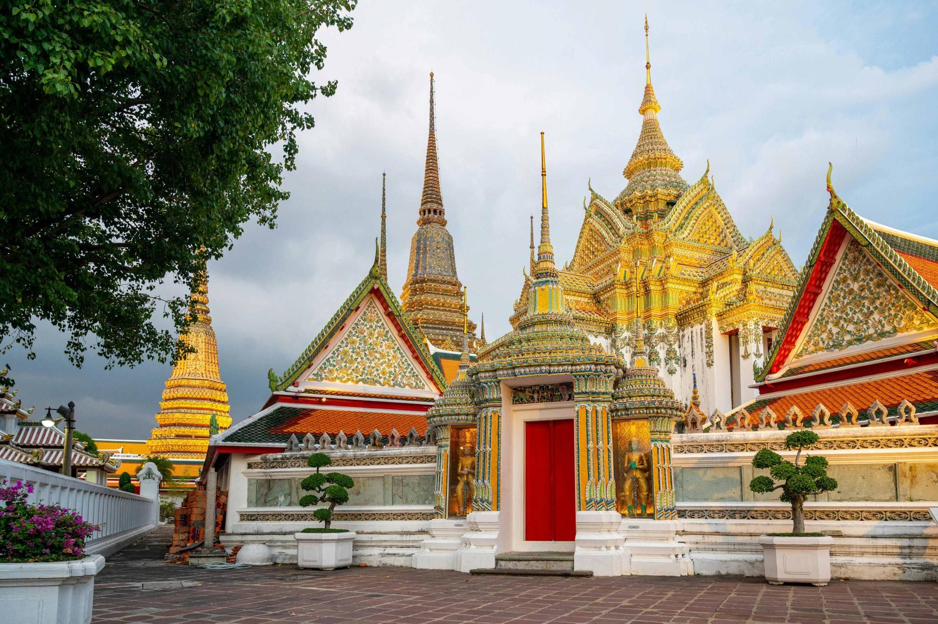 Bangkok City Tour with Express Boat and Famous Temples - Thumbnail 8