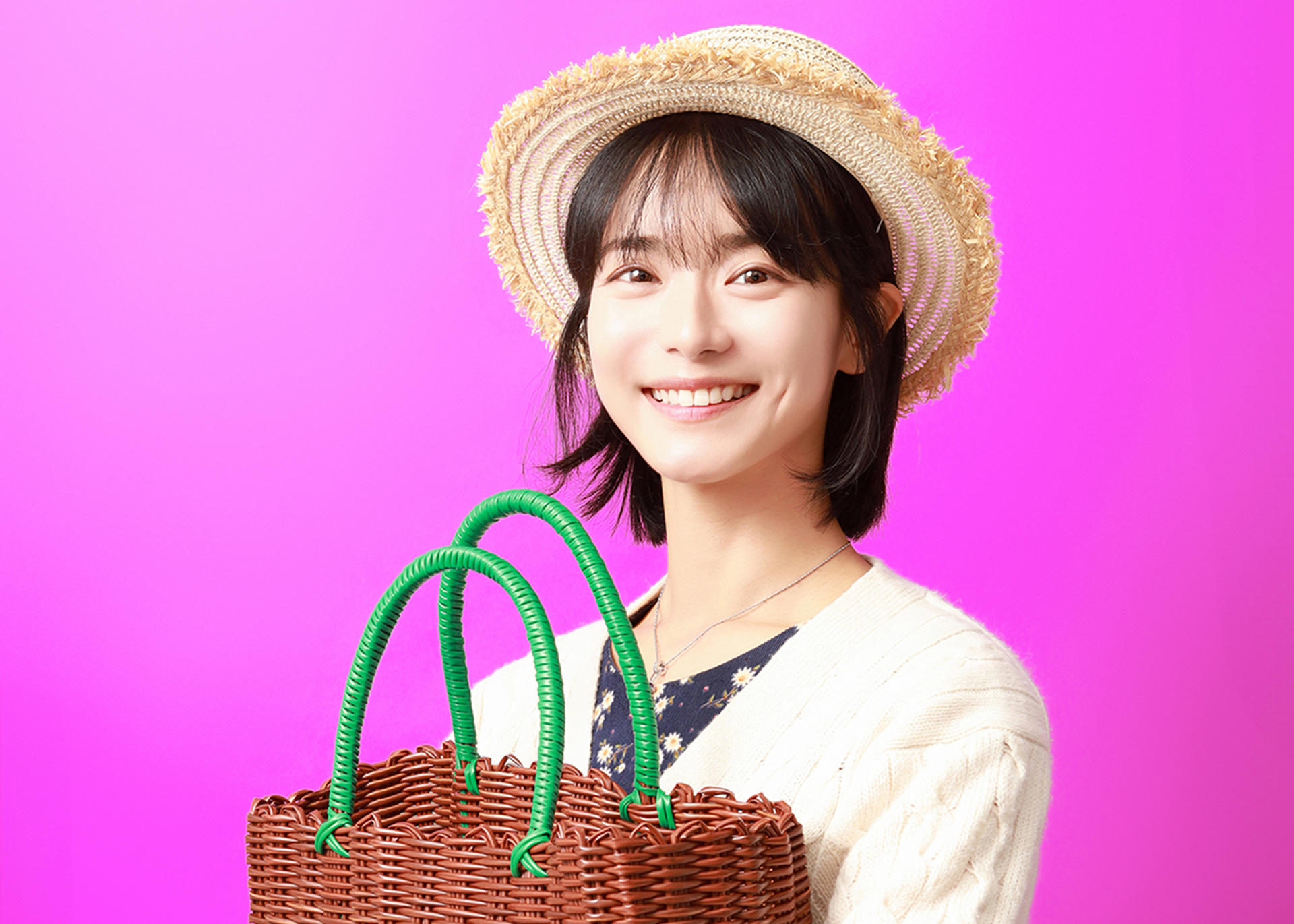 Korean Style Studio Photoshoot in Bukchon - Thumbnail 6