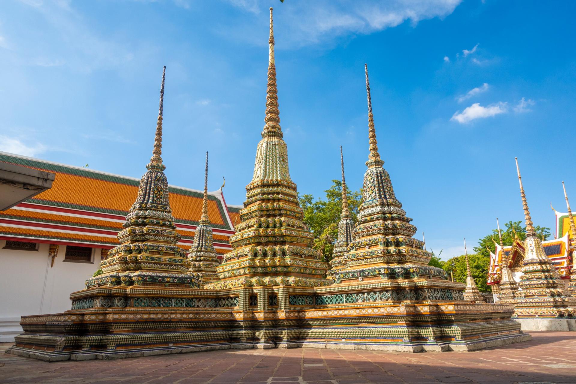 Wat Pho and Wat Arun Guided Half Day Walking Tour - Thumbnail 8