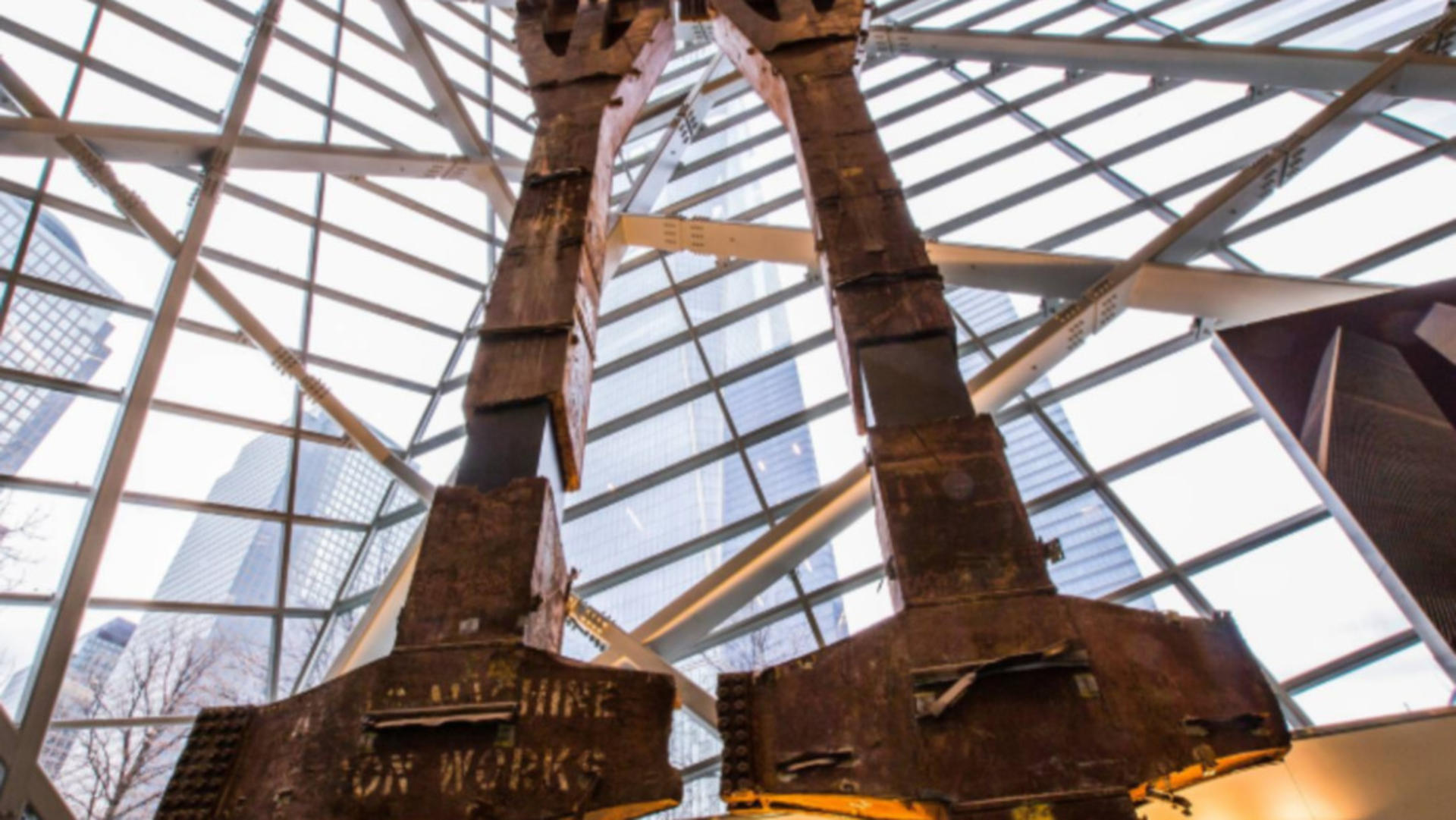 Statue of Liberty and 9/11 Memorial Tour with Museum Access - Thumbnail 3