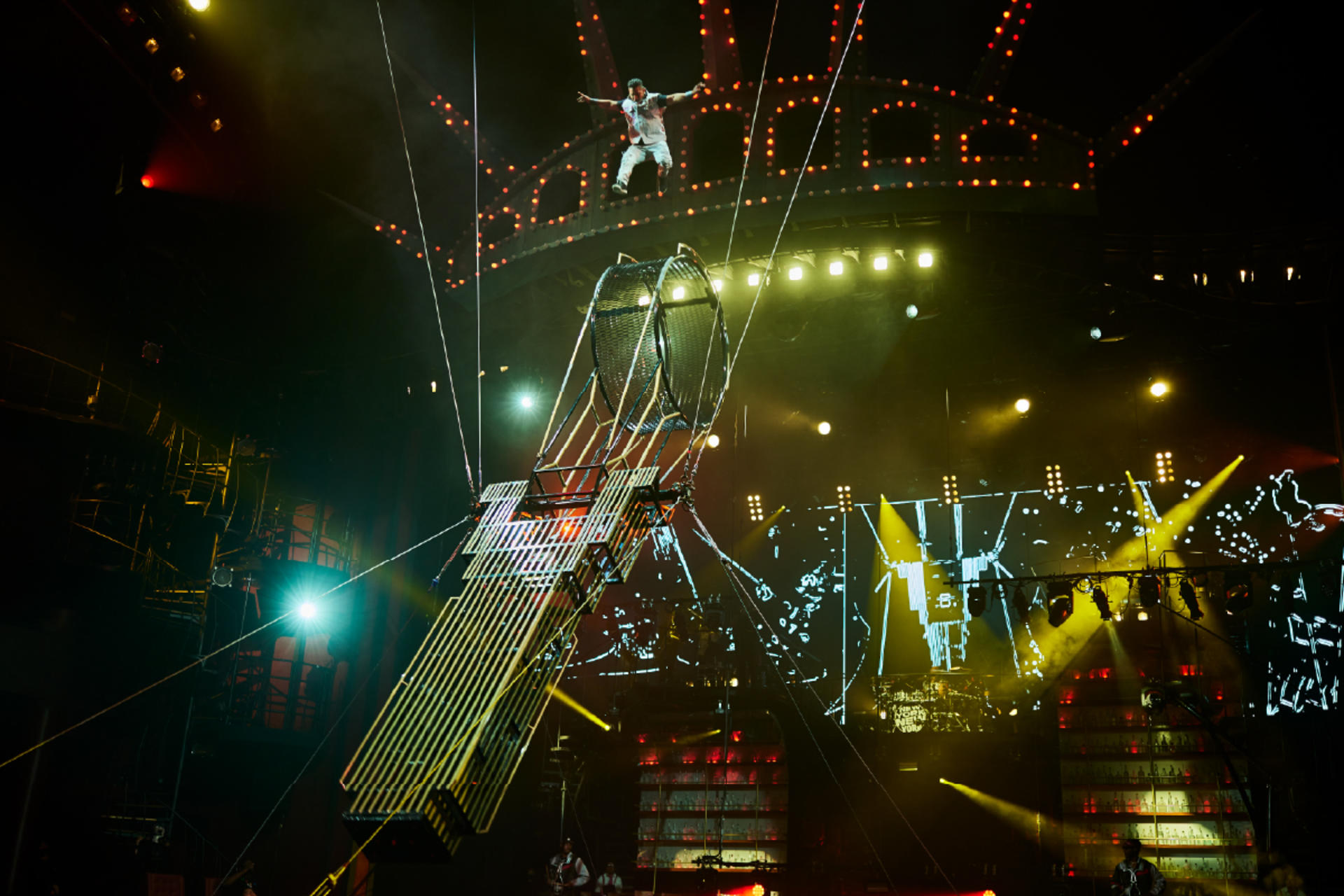 Cirque du Soleil Mad Apple Ticket - Thumbnail 9