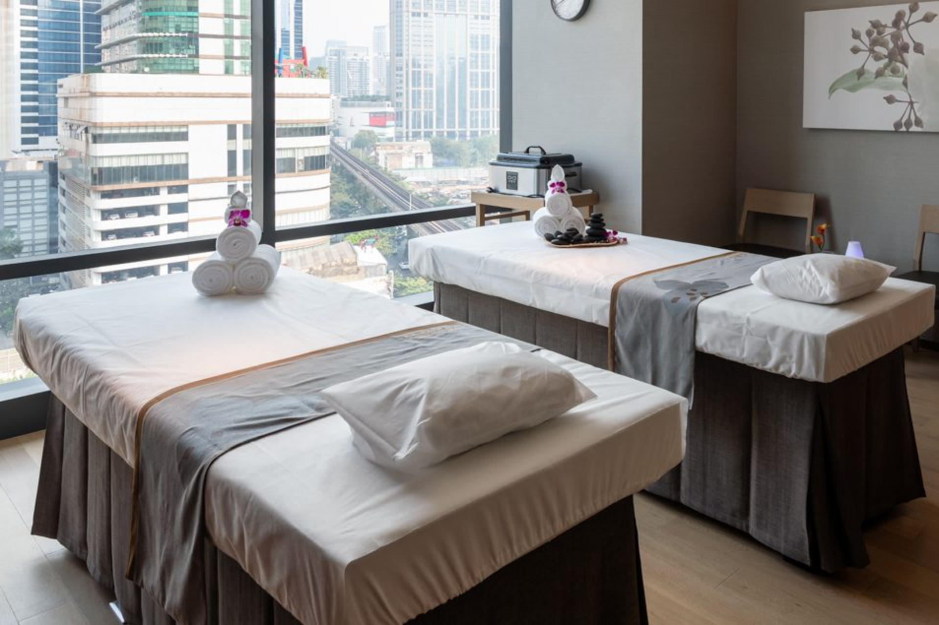 Let's Relax Spa at Carlton Hotel in Bangkok - Thumbnail 8