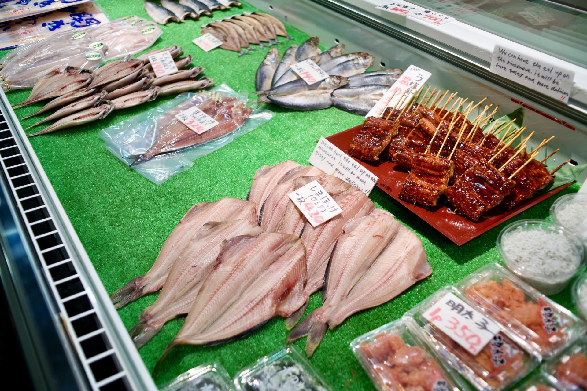 Tokyo Tsukiji Outer Market Half-Day Tour with Sushi Making - Thumbnail 10