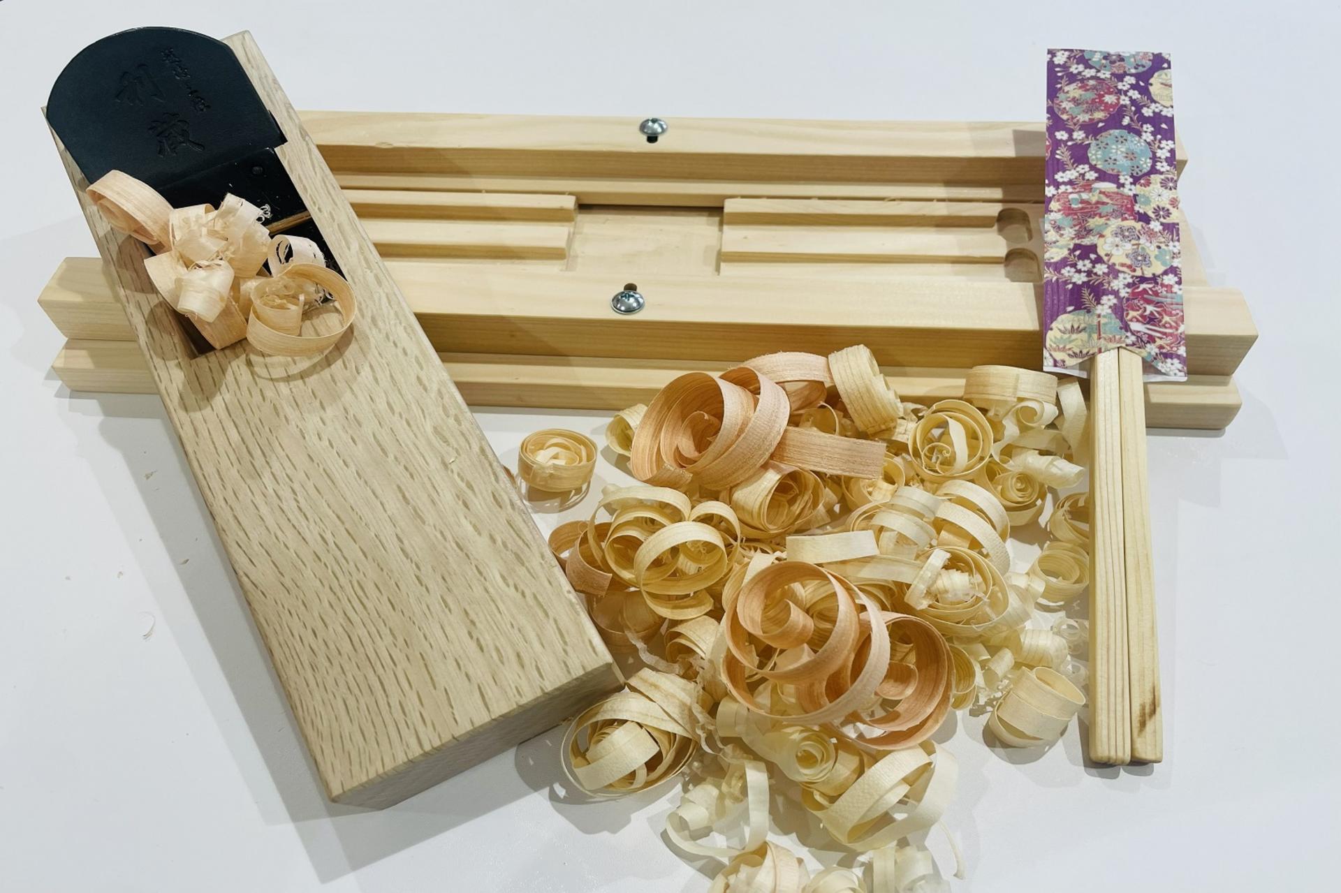 Chopstick making workshop with souvenirs in the Osaka Castle area - Thumbnail 5