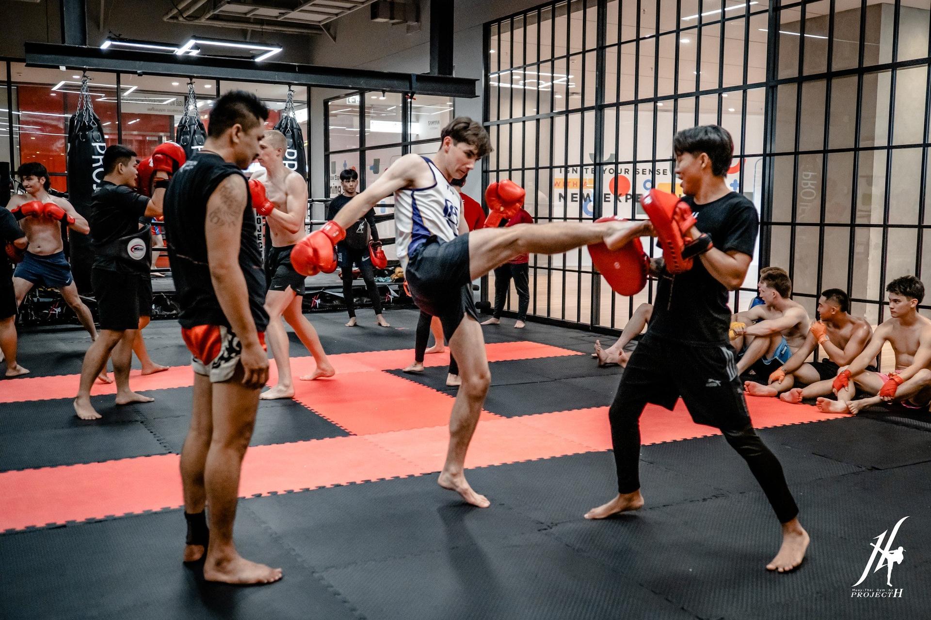 Project-H Muay Thai Gym at Samyan Mitrtown in Bangkok - Thumbnail 3