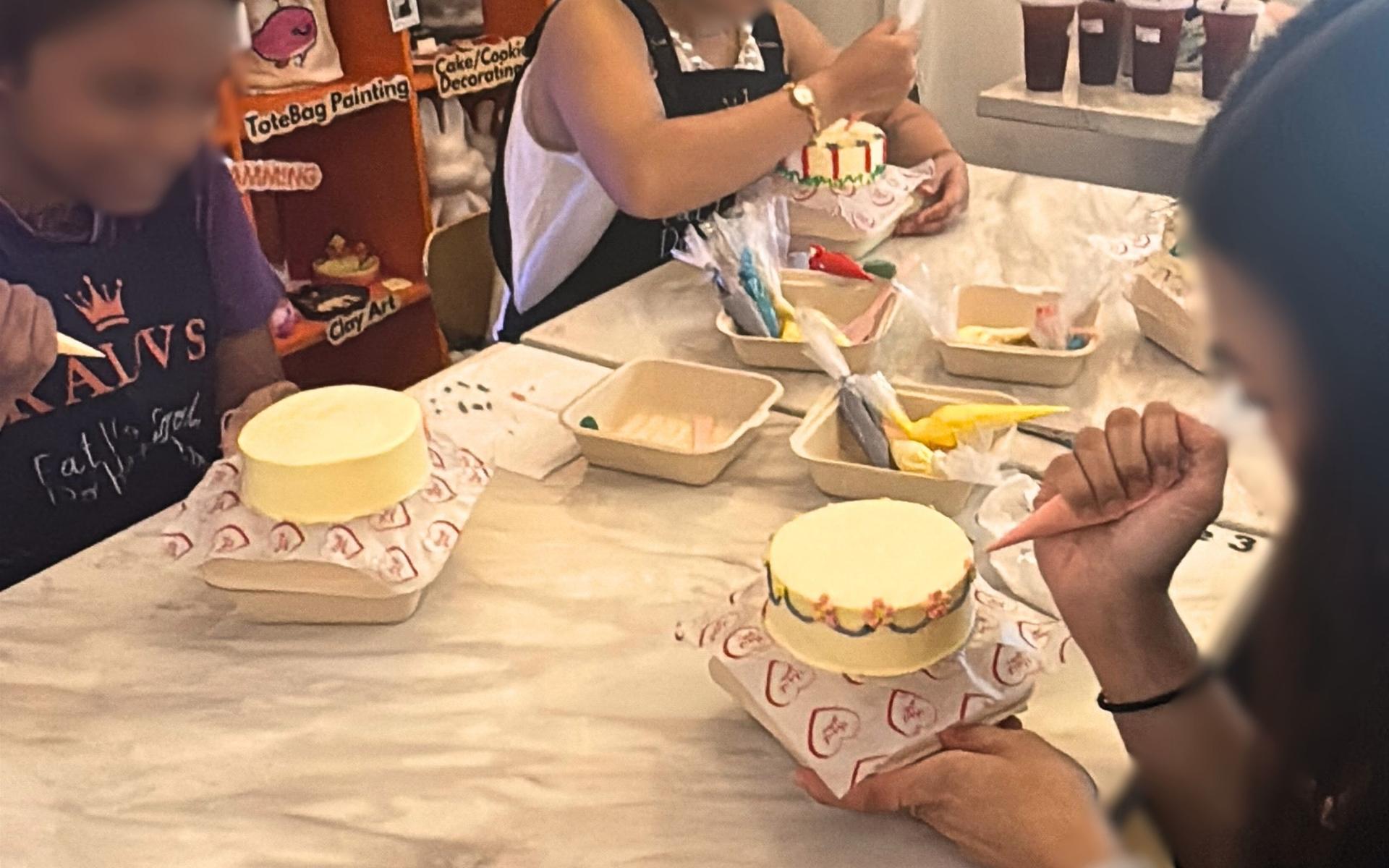 DIY Bento Cake Decorating Workshop @RALOVS Cafe - Thumbnail 9