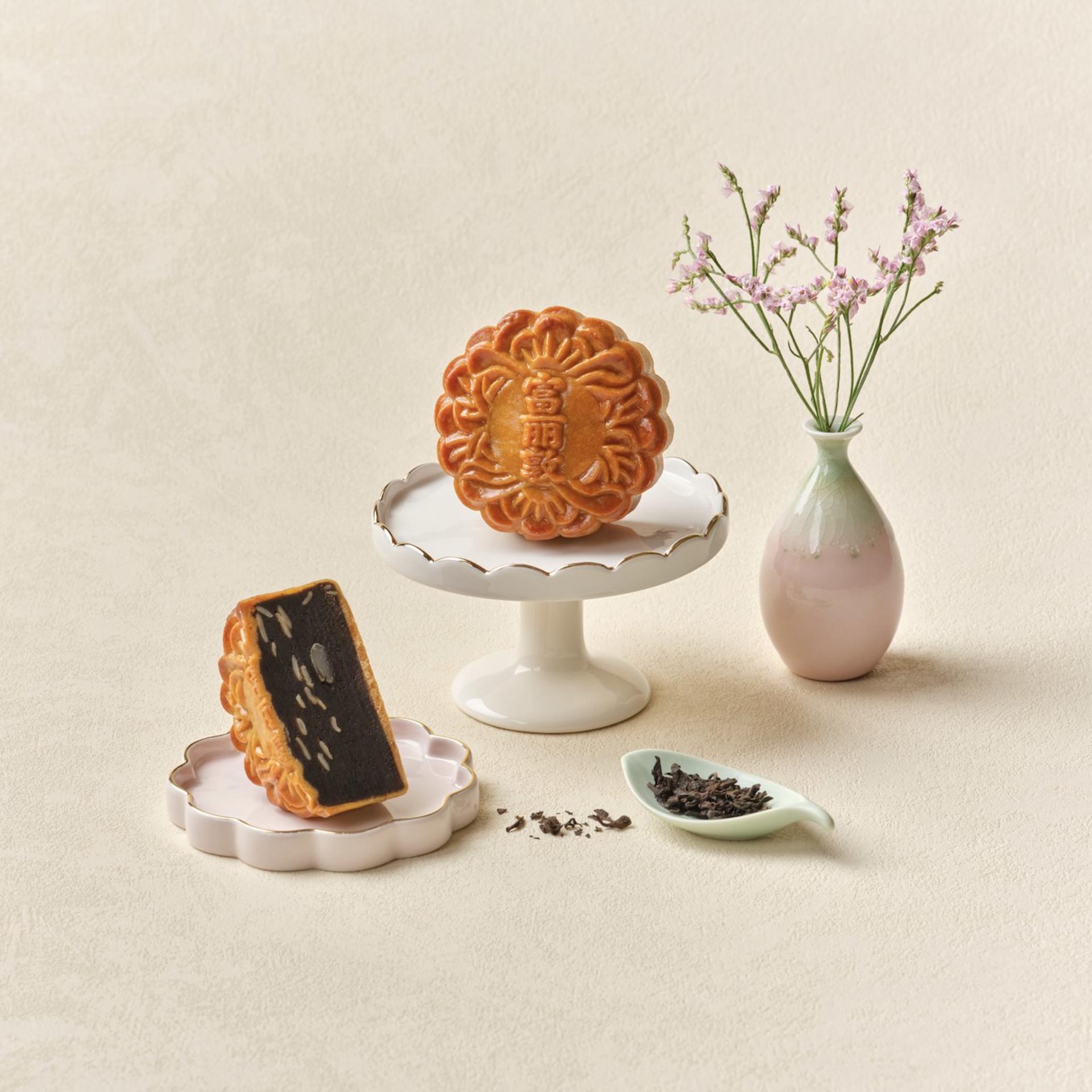 The Fullerton Cake Boutique Mid-Autumn Mooncakes  - Thumbnail 6