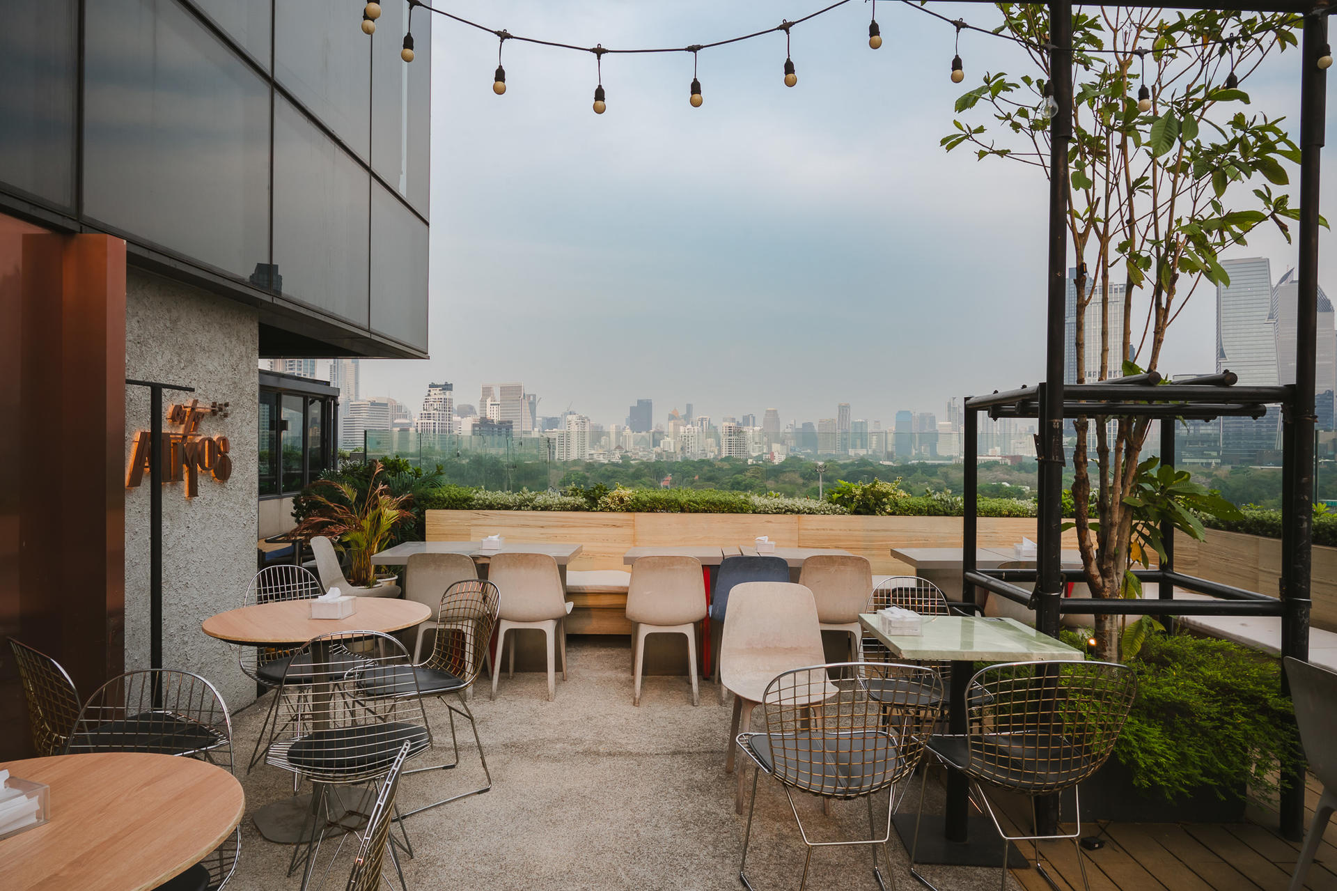 Atmos On Top Rooftop Dining (Silom Edge, Bangkok) - Thumbnail 6