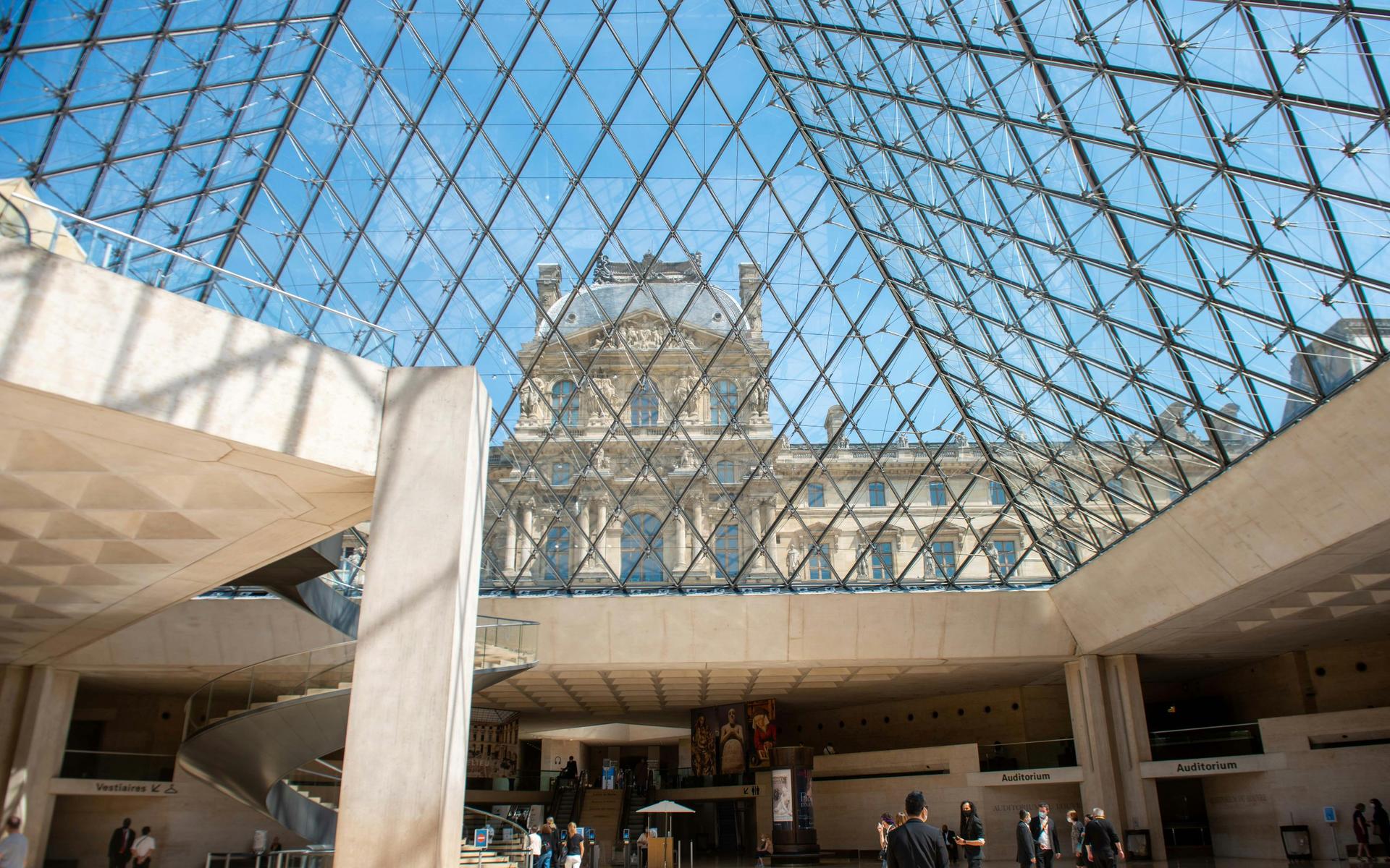 Paris in two days: Louvre, Notre Dame, Versailles, the Orsay Museum - Thumbnail 8
