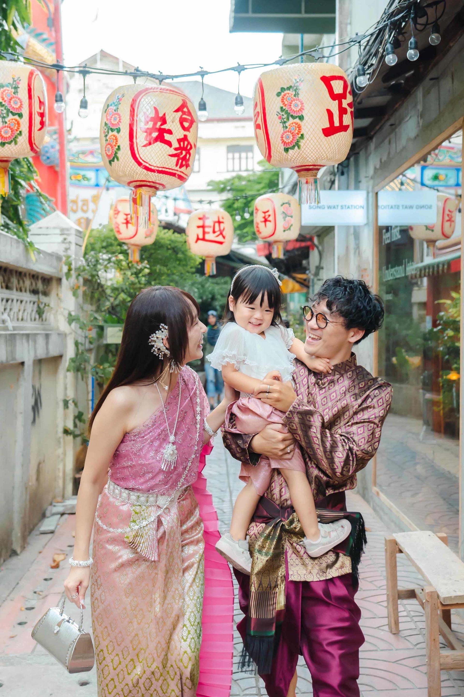 Thai Costume rental by Memory Bangkok at Asoke in Bangkok - Image 1