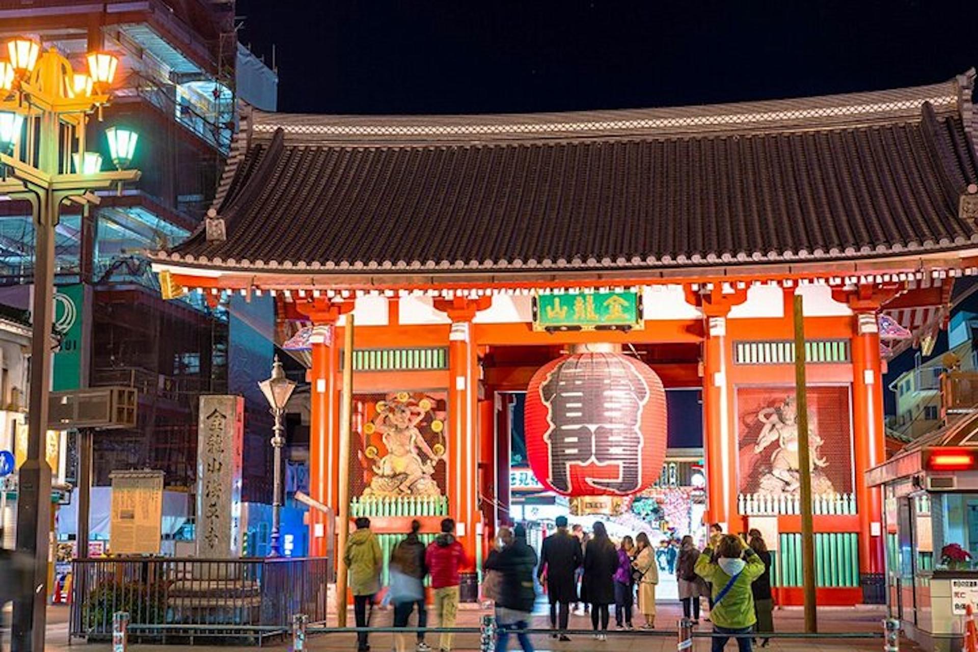 Asakusa: Guided Food Tour with 12 Dishes at 4 Local Eateries - Thumbnail 3