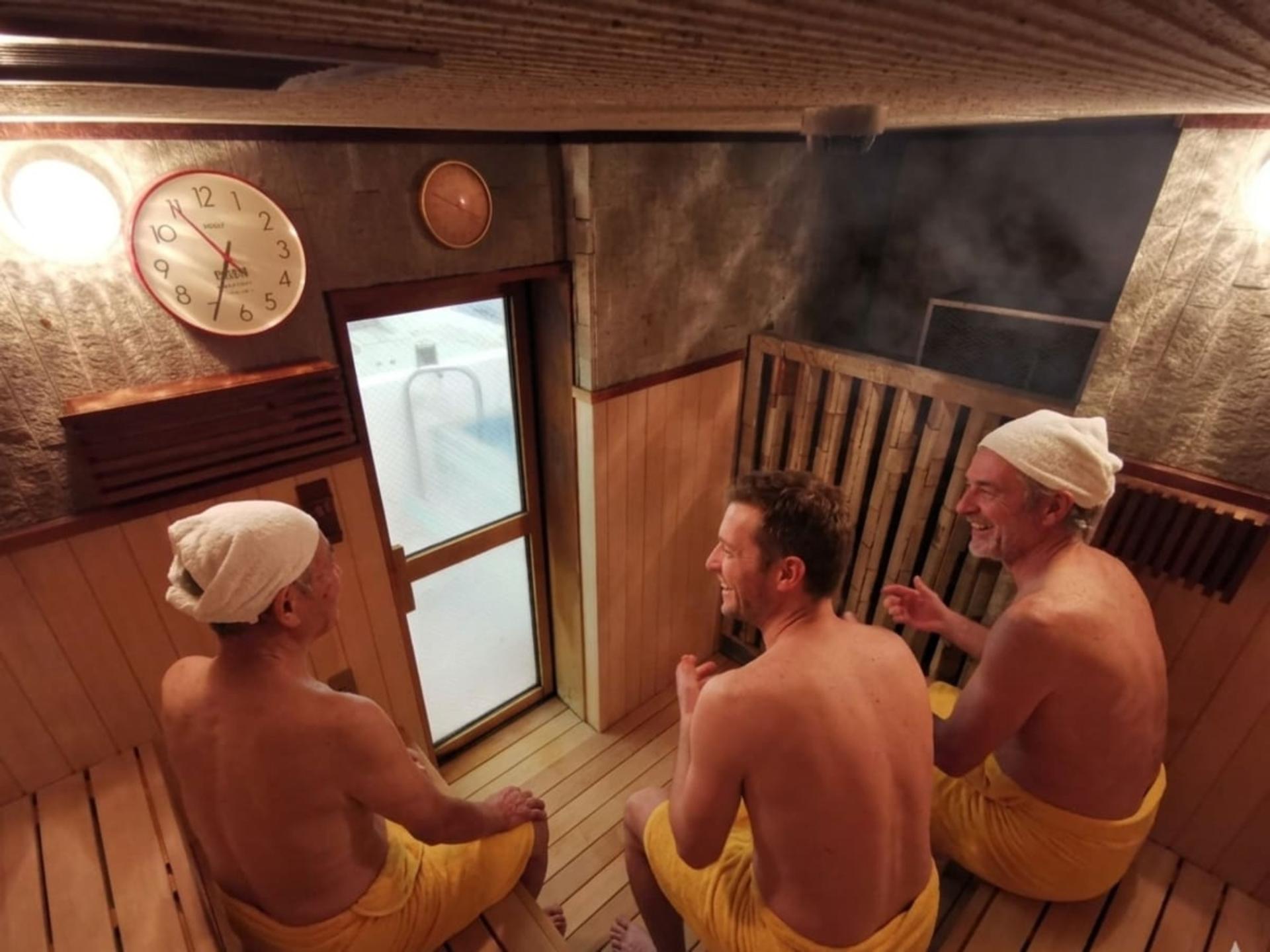 Kamata Rare Black Onsen, Yukata Photos & Local Walk (Tattoo-OK) - Thumbnail 8
