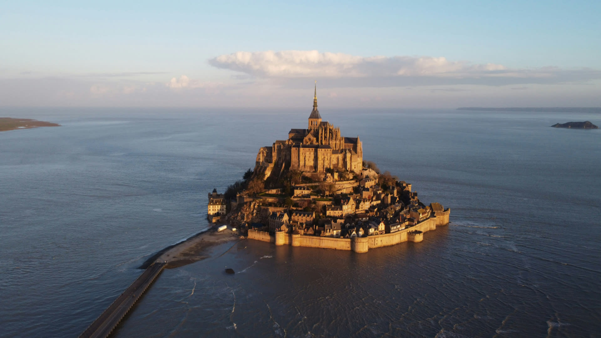 Mont Saint Michel Day Tour with Transport - Image 1