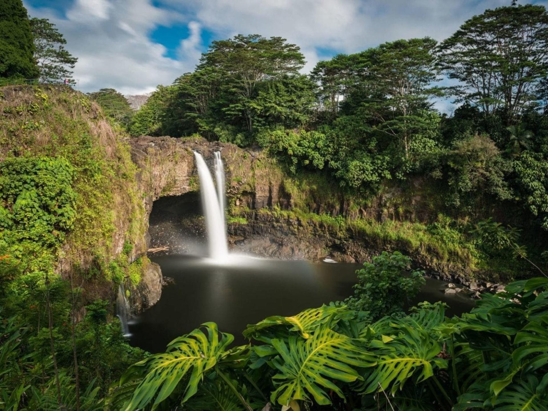 Big Island Volcano Day Tour from Oahu with Optional Helicopter Tour - Image 1