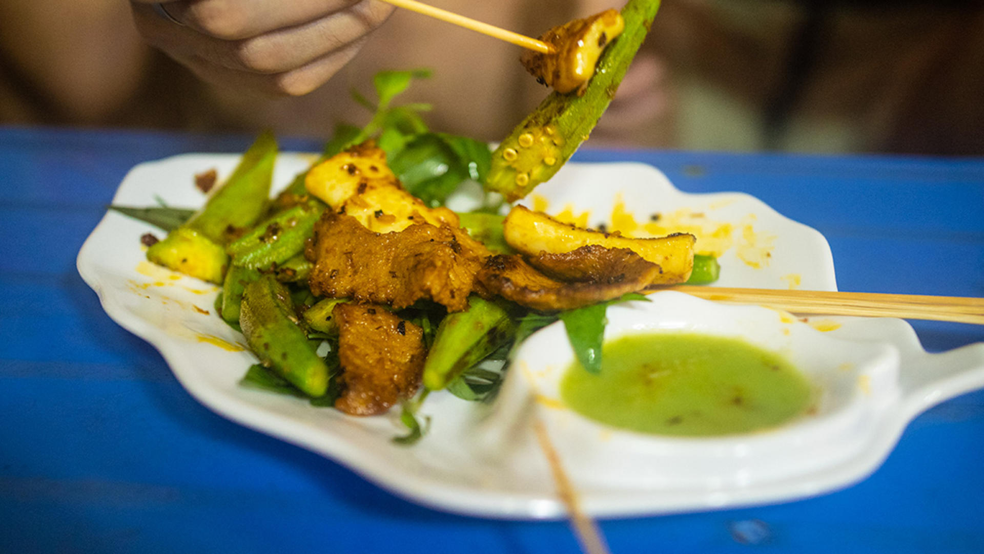 Ho Chi Minh City Night Street Food Tour with 6 Tastings - Thumbnail 12