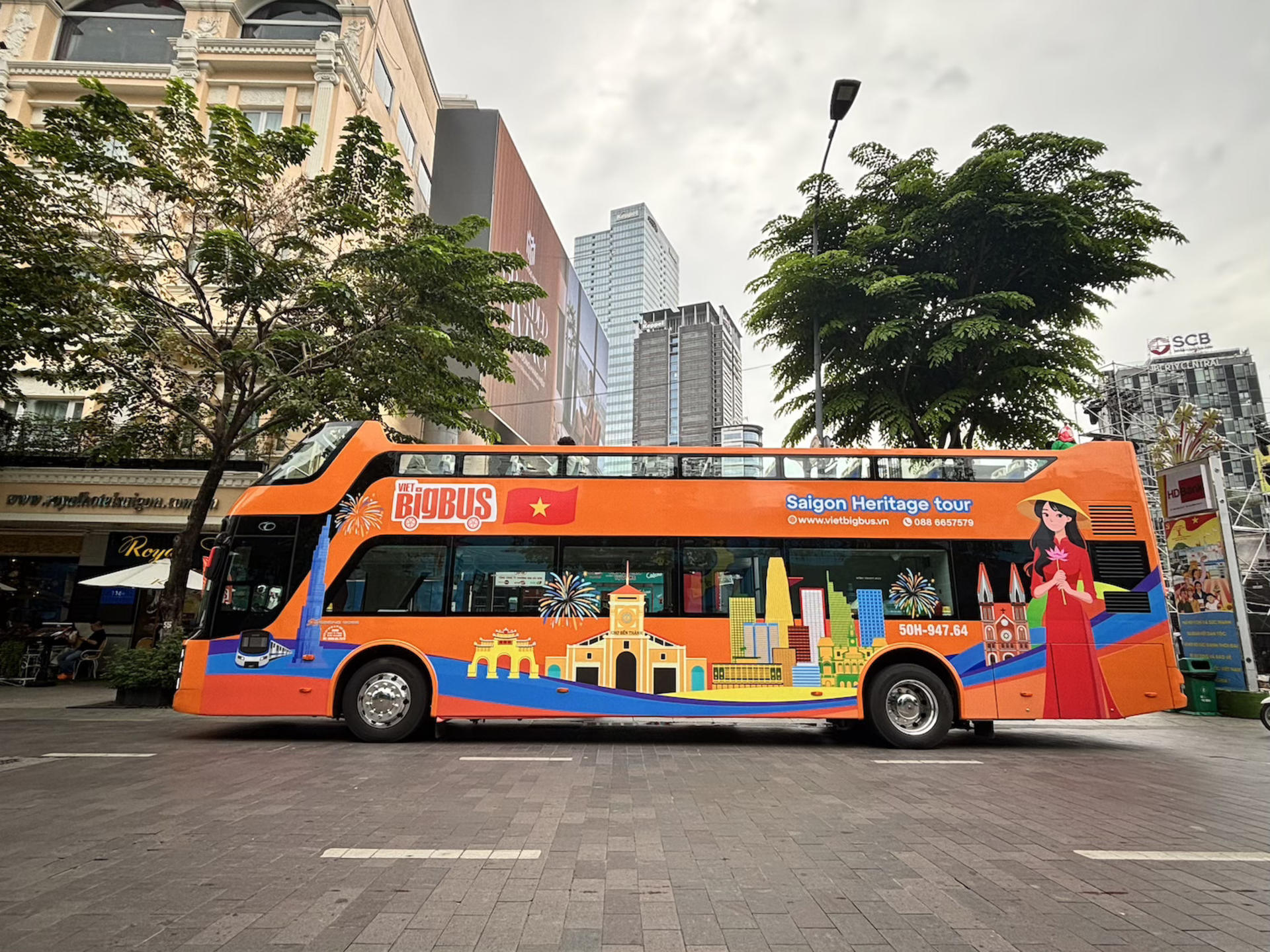 Viet BigBus Double-Decker Bus Ticket in Ho Chi Minh City - Thumbnail 2