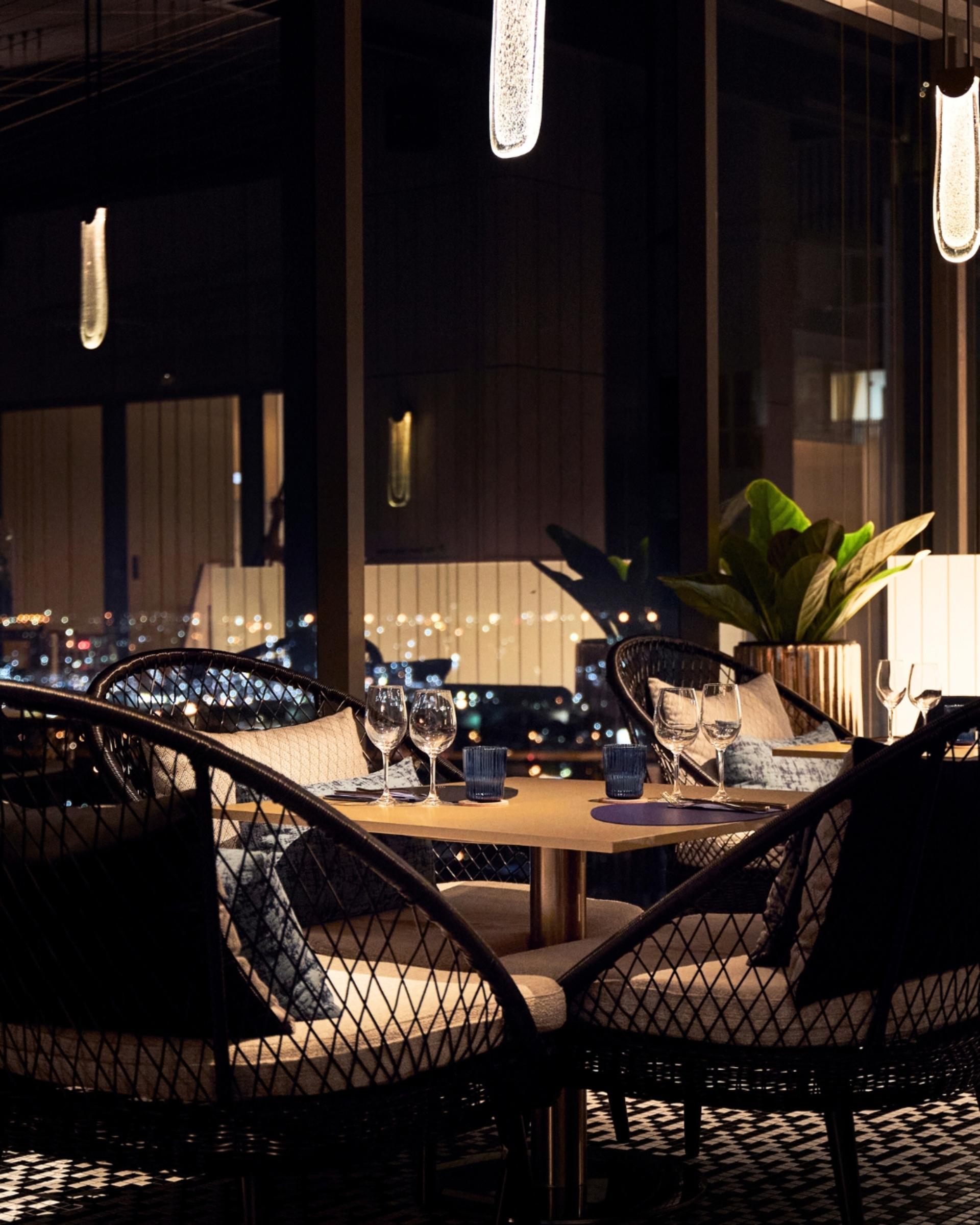 LUZ Bangkok Tapas Rooftop Bar at INNSiDE by Melia Bangkok Sukhumvit (BTS Onnut) - Thumbnail 8