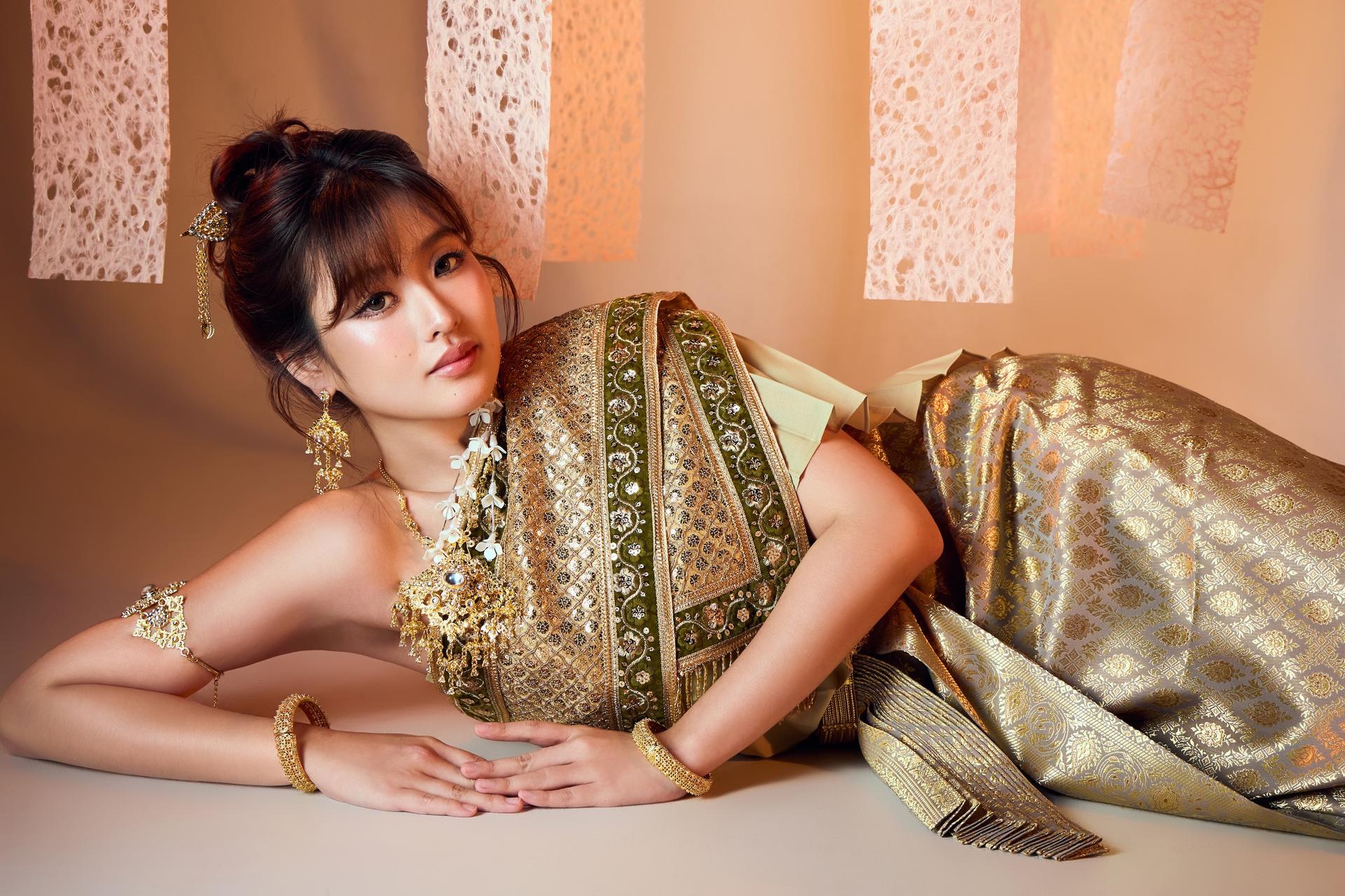 Portraits Studio by Linked U Studio at Central World in Bangkok - Thumbnail 2