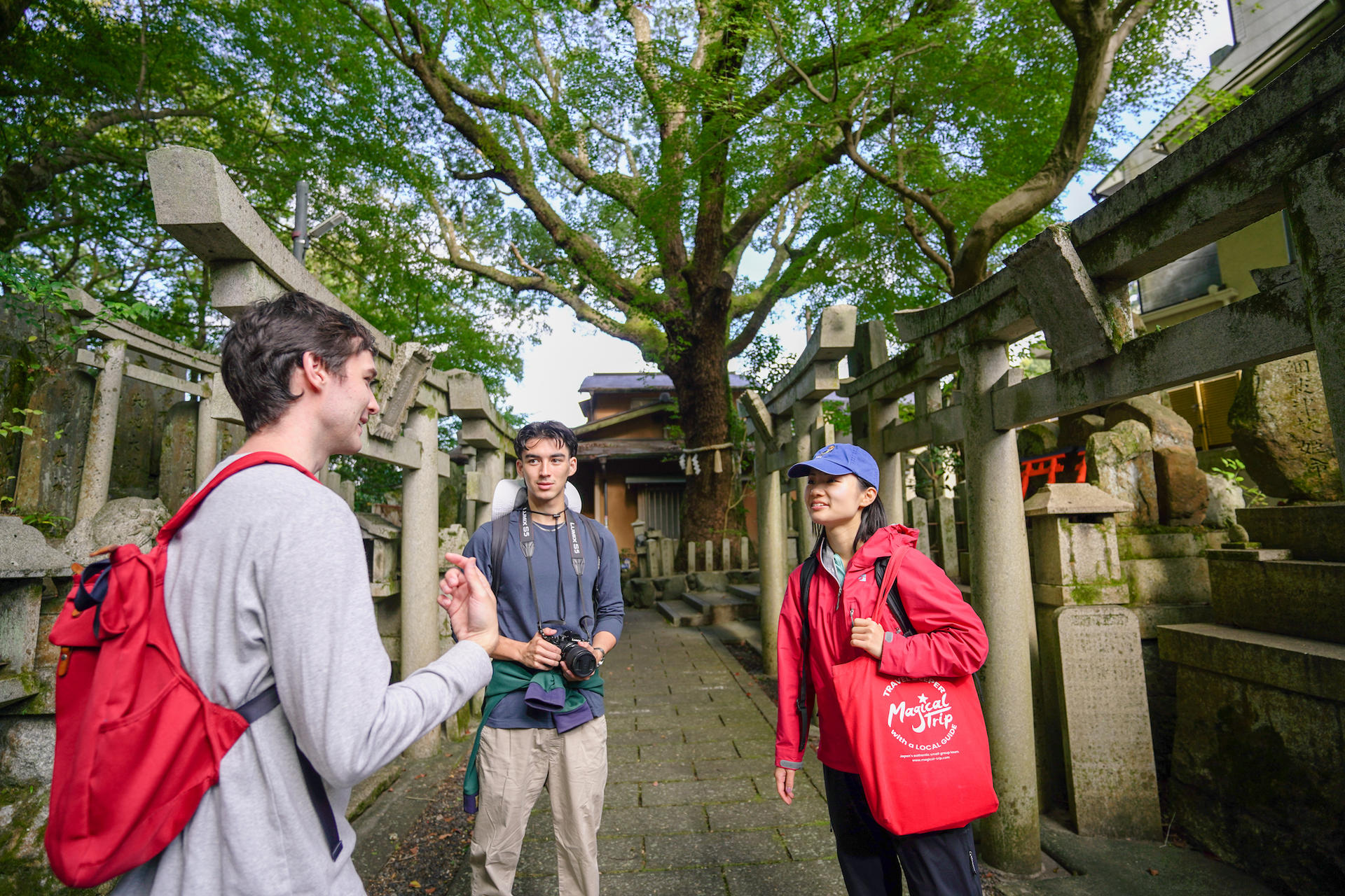 Fushimi Inari Hidden Hiking Tour : Escape the Crowds - Thumbnail 10