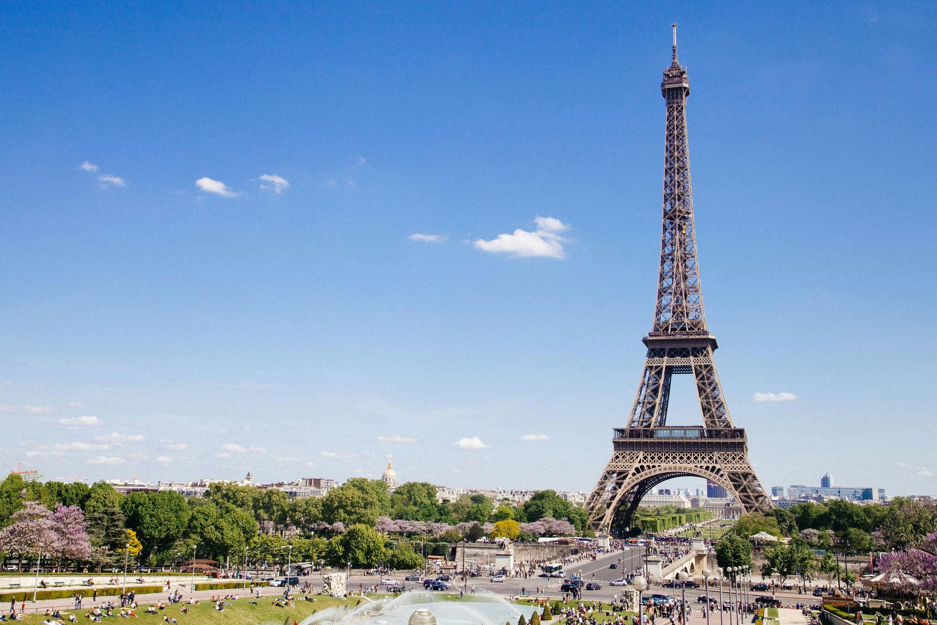 Eiffel Tower & Versailles Palace: Full-Day Guided Experience - Thumbnail 6