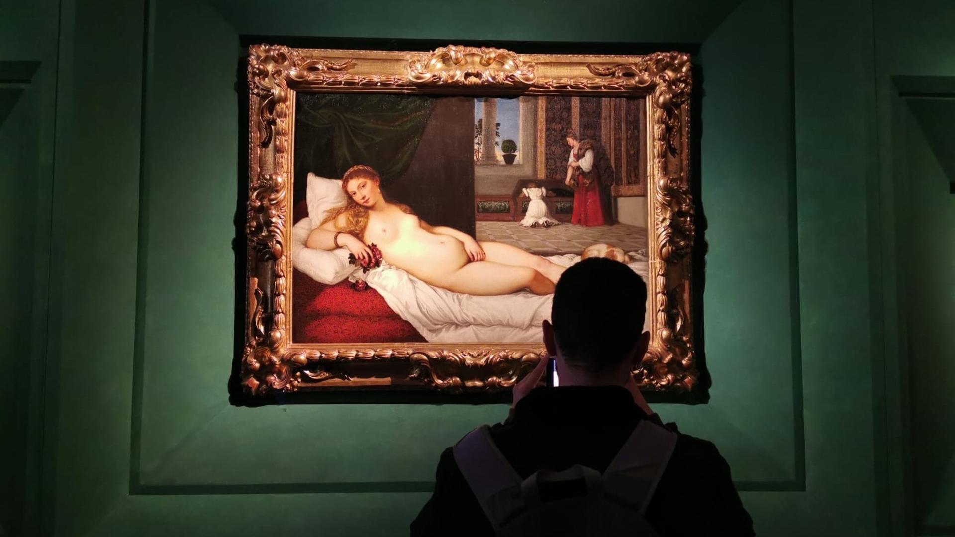 Uffizi Gallery and Vasari Corridor private tour in Florence - Image 1