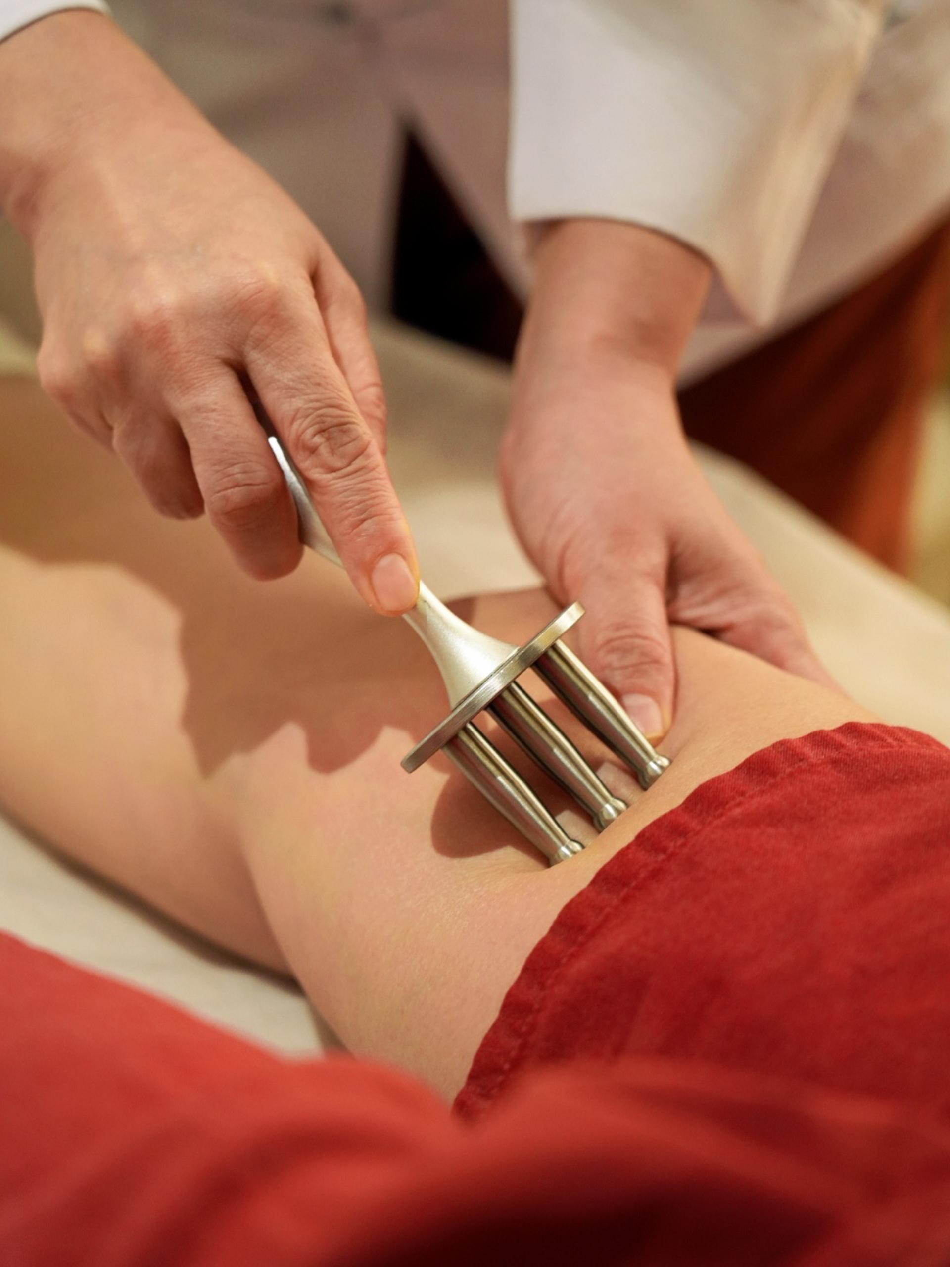 Pumen Tong Wellness Centre - Chinese Detox Bath | Traditional Chinese Meridian Massage | Foot Acupoint Massage | Jordon - Thumbnail 13