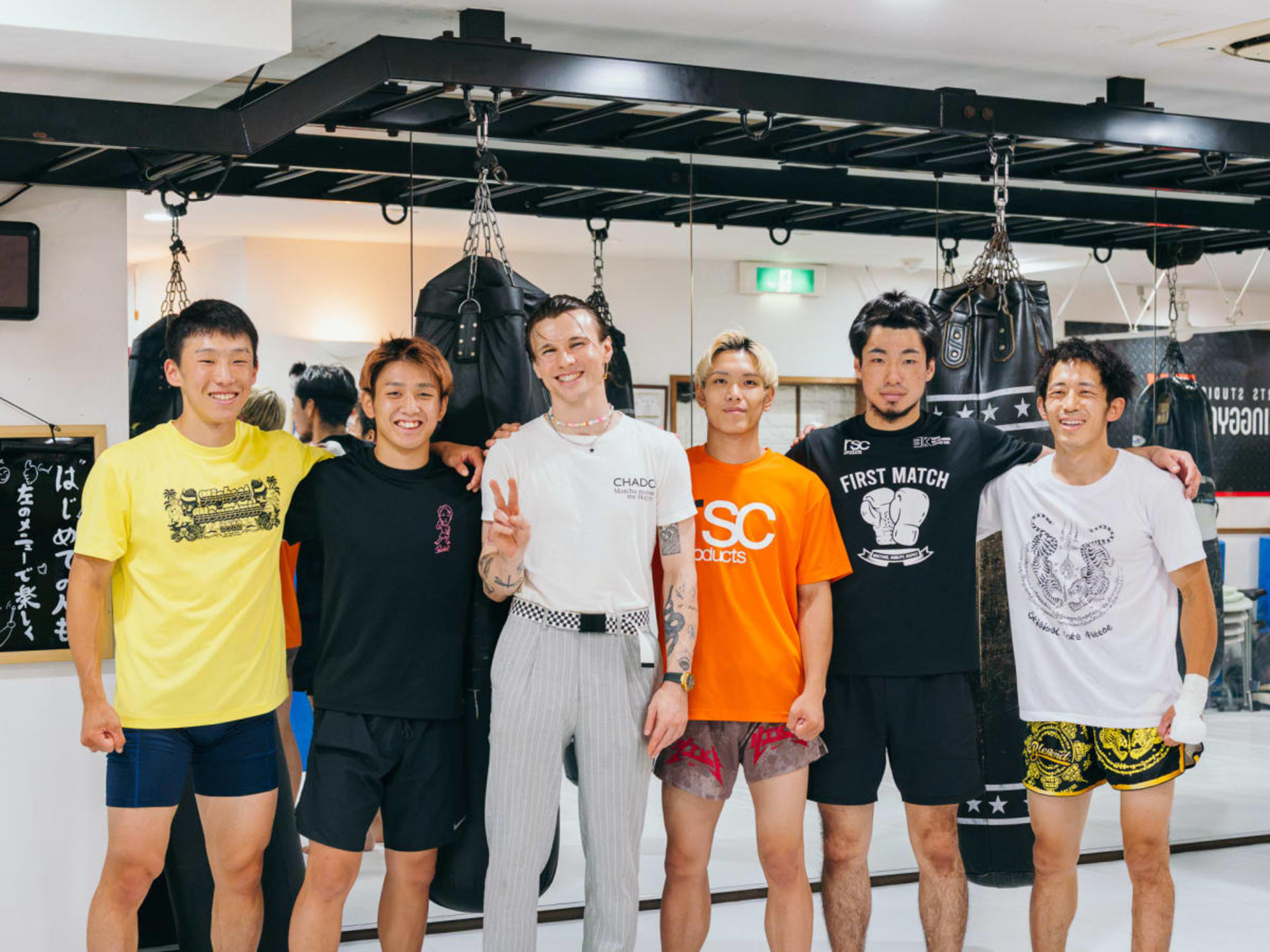 [Experience Tours Osaka]: Kickboxing with Pro Fighters - Thumbnail 24