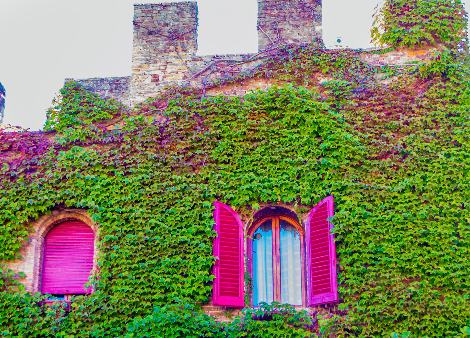 Florence Day Trip: Medieval Villages & Cooking Class - Thumbnail 2
