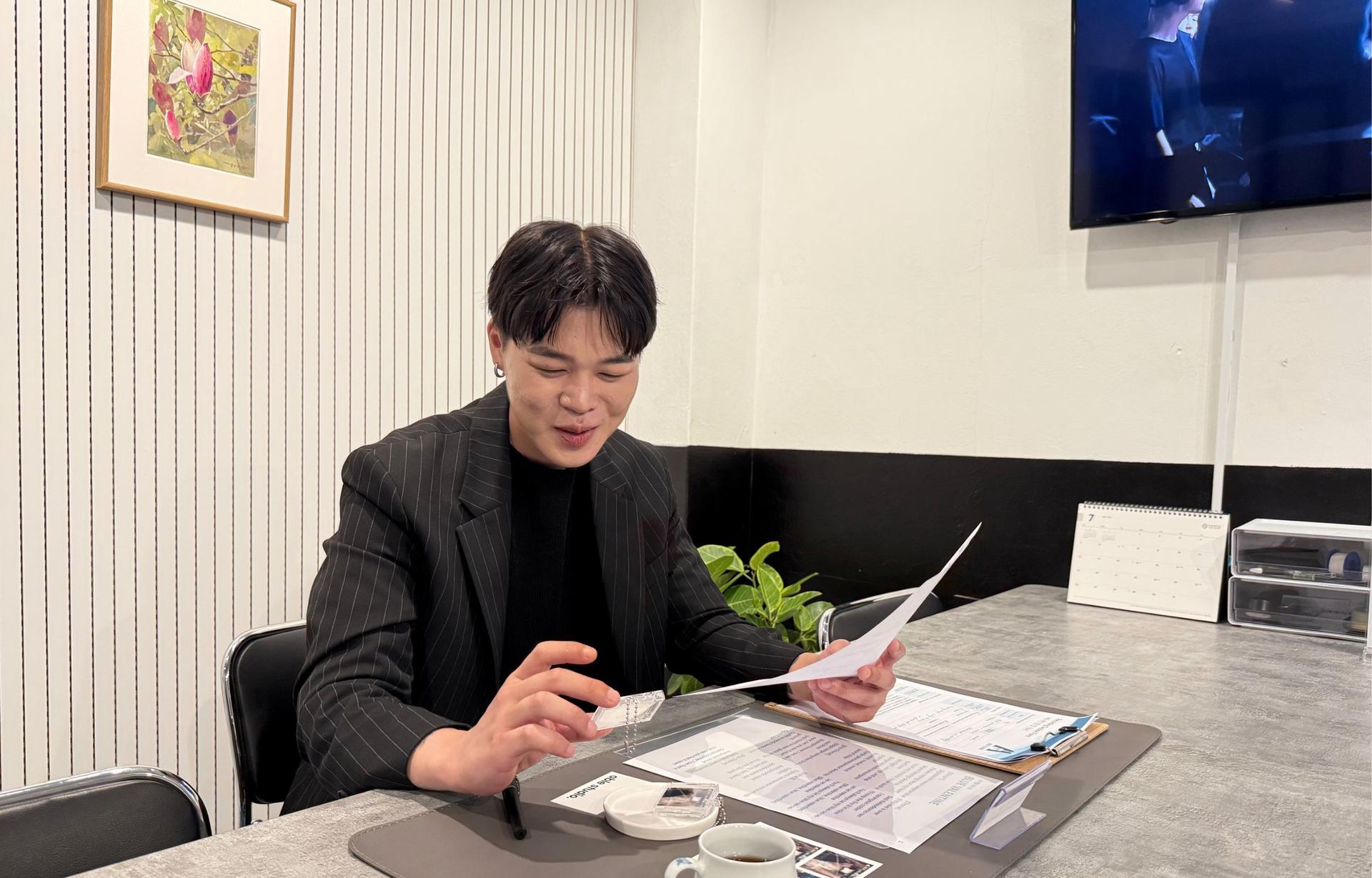Authentic K-Pop Recording in a Professional Seoul Studio - Thumbnail 5