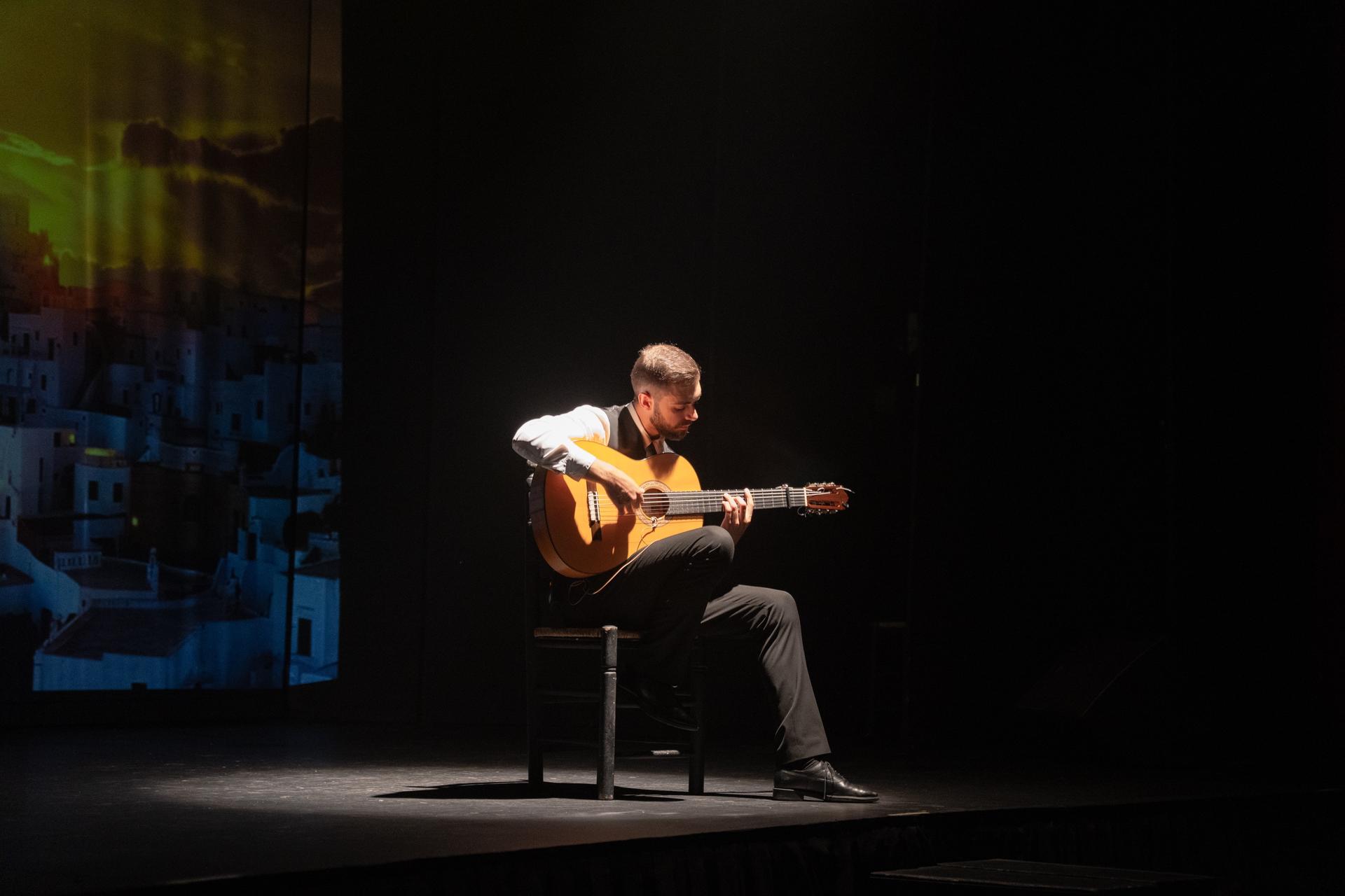 Emociones Flamenco Show in Madrid - Thumbnail 7