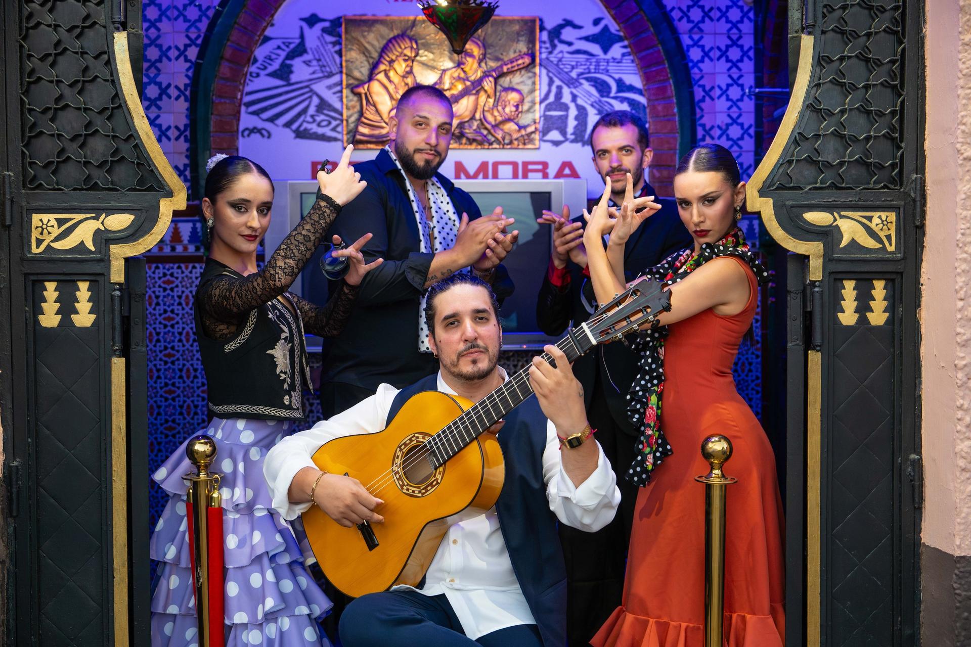 'Flamenco Puro Show' ticket at Tablao Albayzín Granada - Thumbnail 2