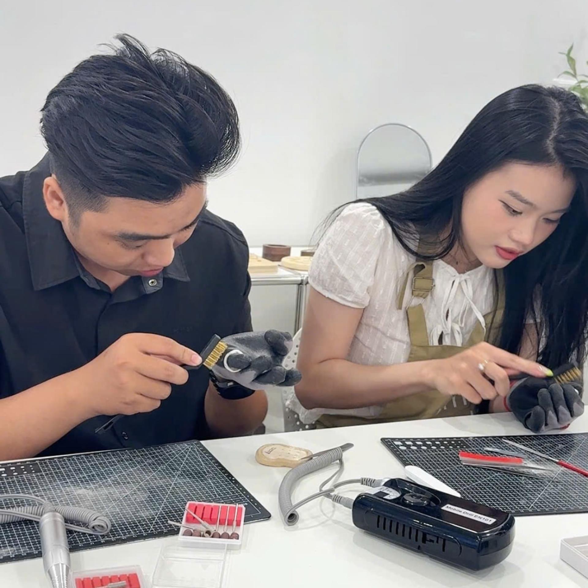 Ho Chi Minh City: Vietnam Gemstone Silver Clay Ring Workshop - Thumbnail 6
