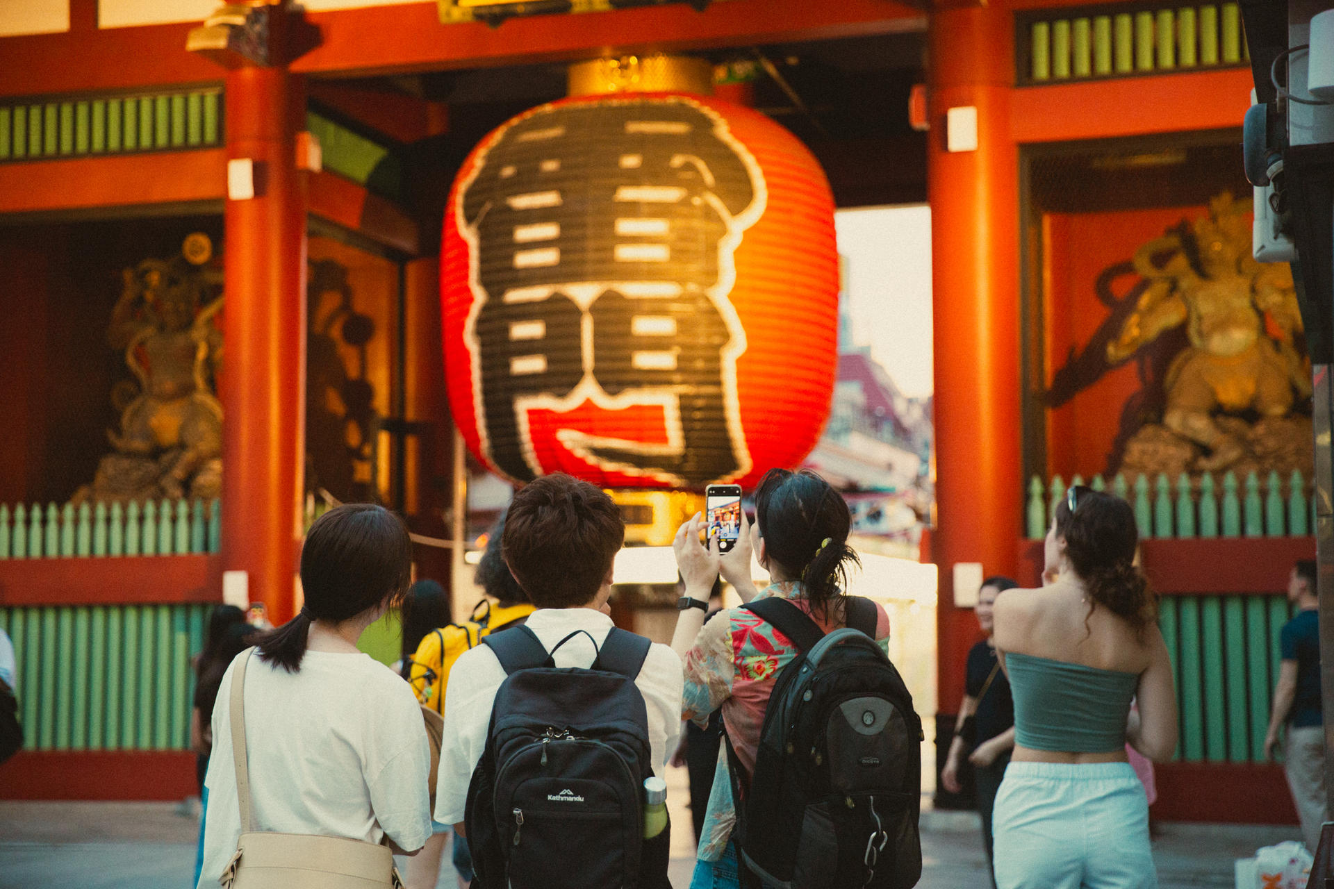 Tokyo: Asakusa & Sensoji Guided Tour (90min) - Thumbnail 5