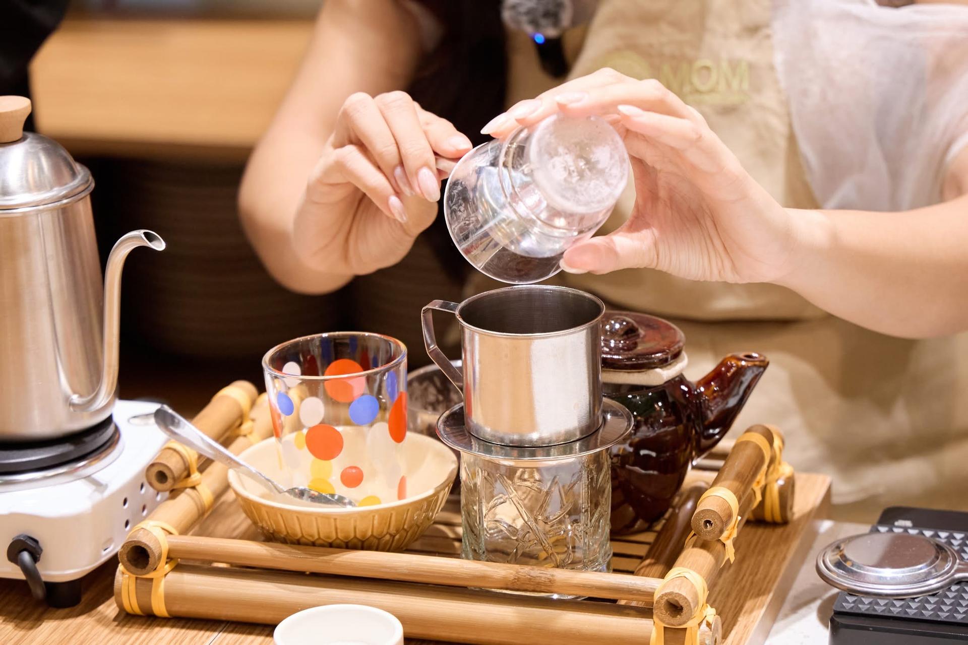 Saigon Coffee Class by M.O.M: Hanoi Egg & Saigon “Vot” Brew - Thumbnail 2
