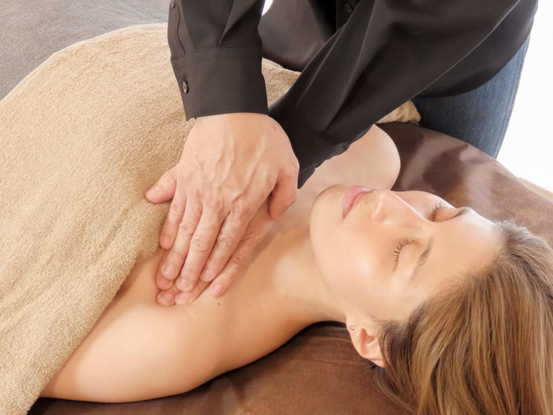 [Un Giorno Felice Omotesando Store] Massage & Deep Facial Treatments - Thumbnail 15