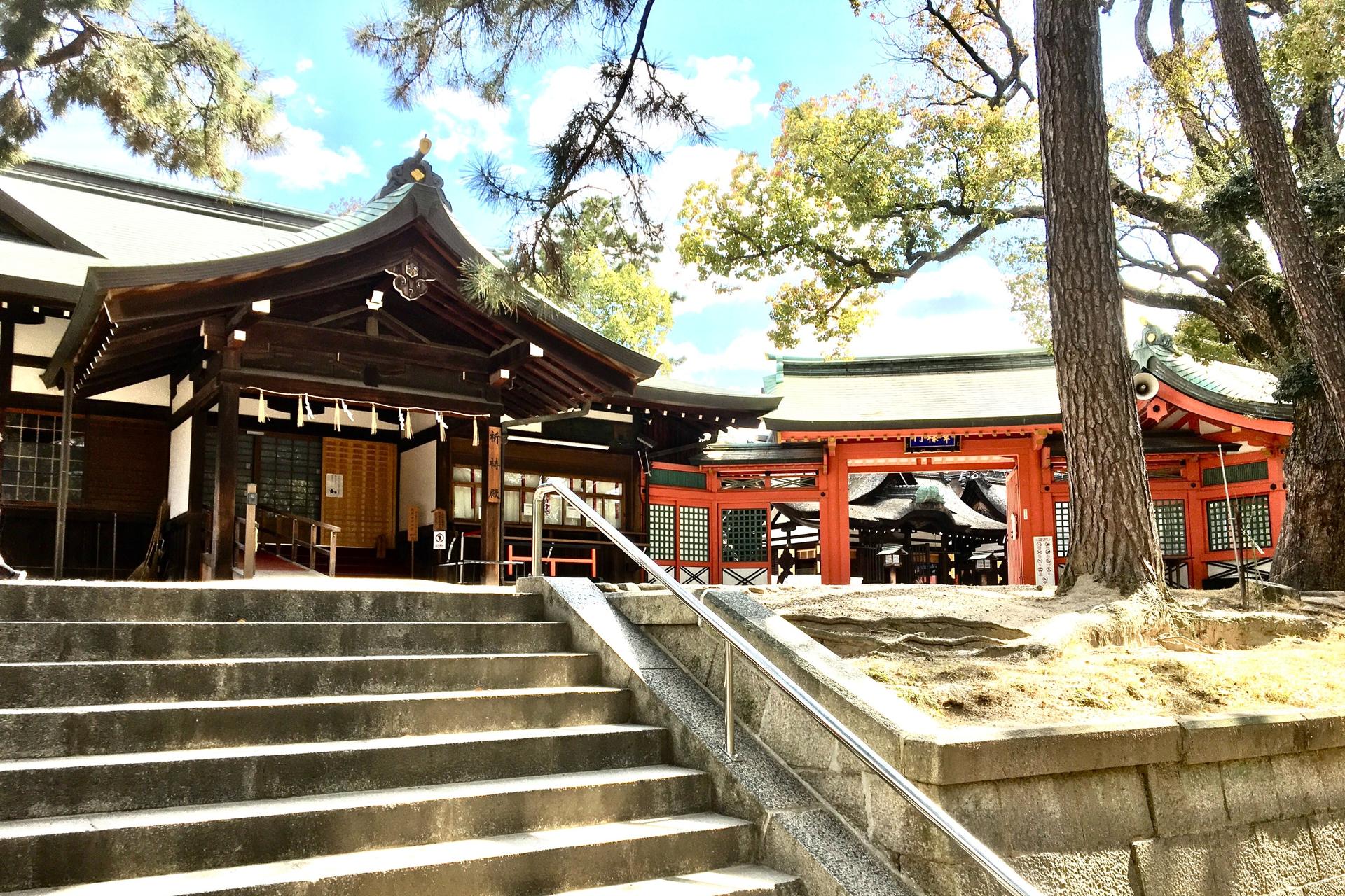 Osaka City, Sumiyoshi Taisha, Shitenno-ji, & Osaka Castle Day Tour - Thumbnail 2