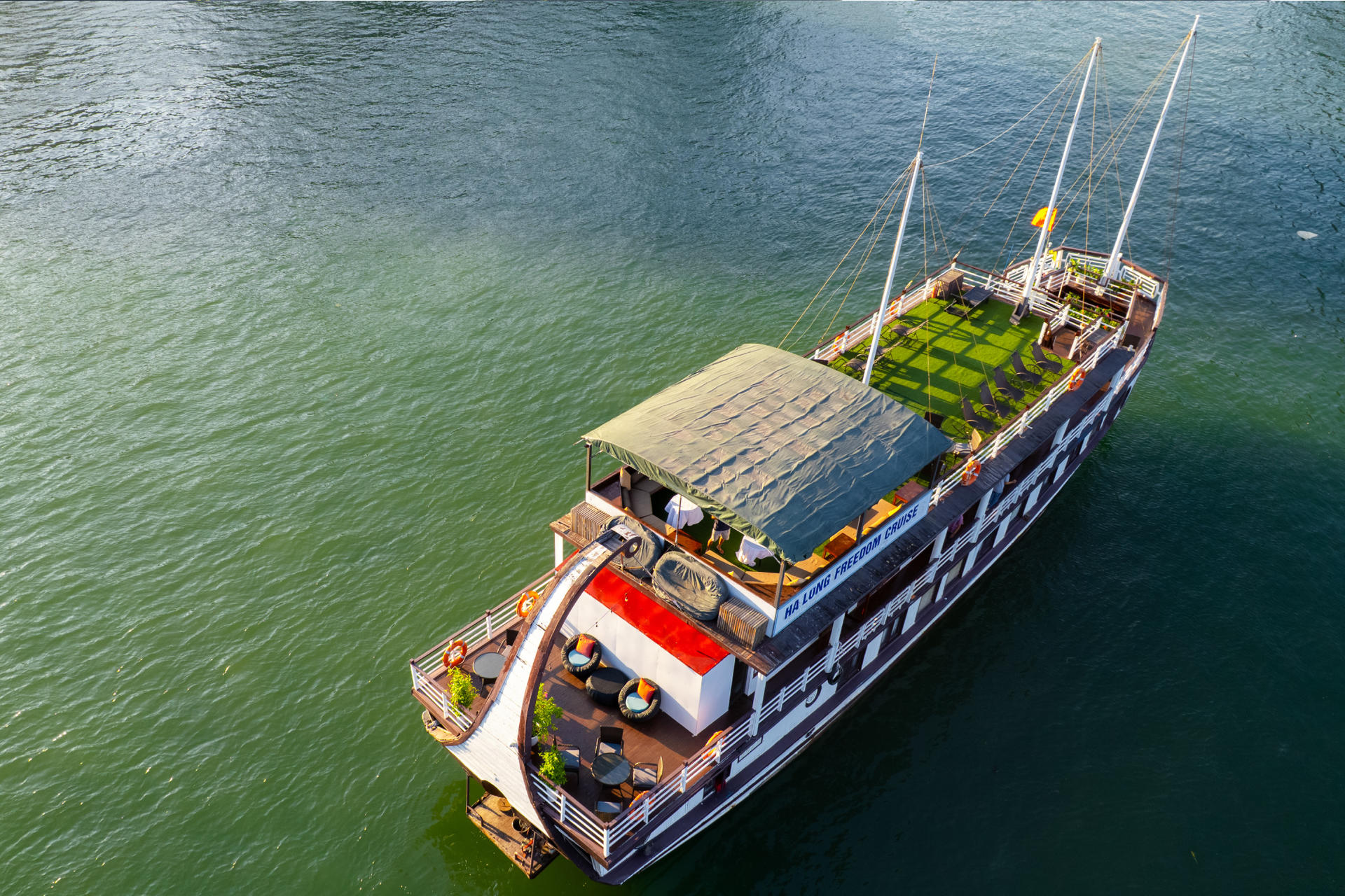 Freedom Cruise 2D1N: Ha Long Bay with Sung Sot & Ti Top - Thumbnail 13