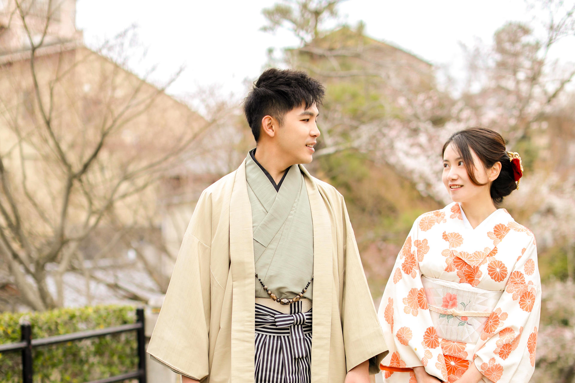 Kimono Rental (Kyoto/Provided by Kimono Rental Kanwa Yasaka Shrine) - Thumbnail 2