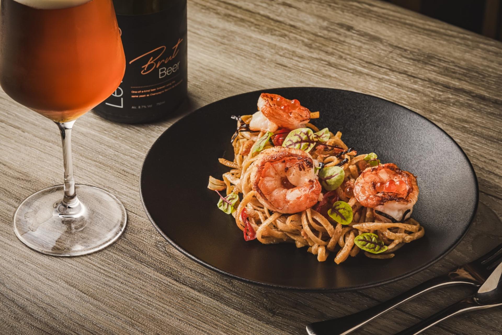LeVeL33 Craft-Brewery Restaurant & Lounge in Singapore  - Thumbnail 7