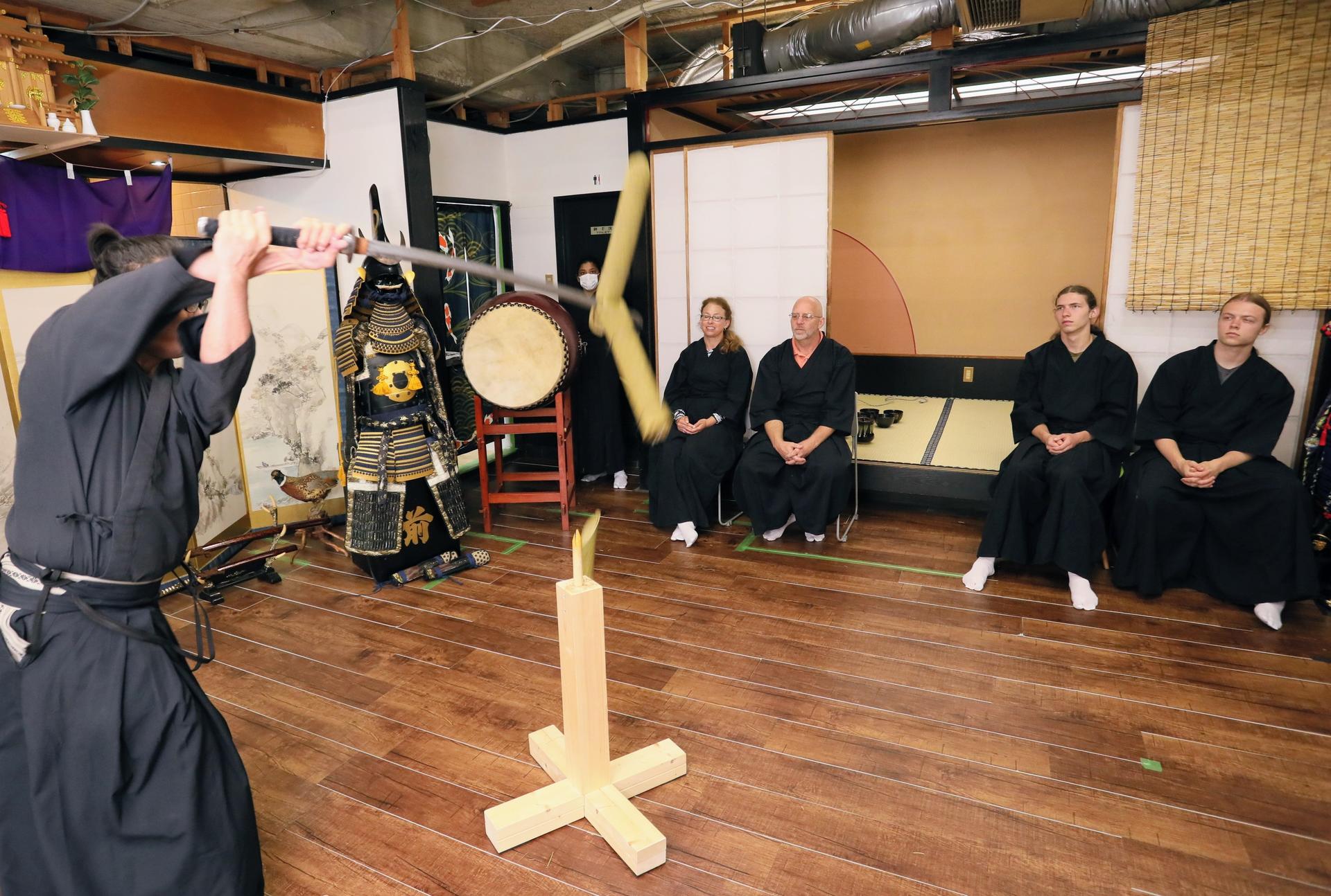  Trial slashing in Bushido with Samurai Sword real sharpness - Thumbnail 3
