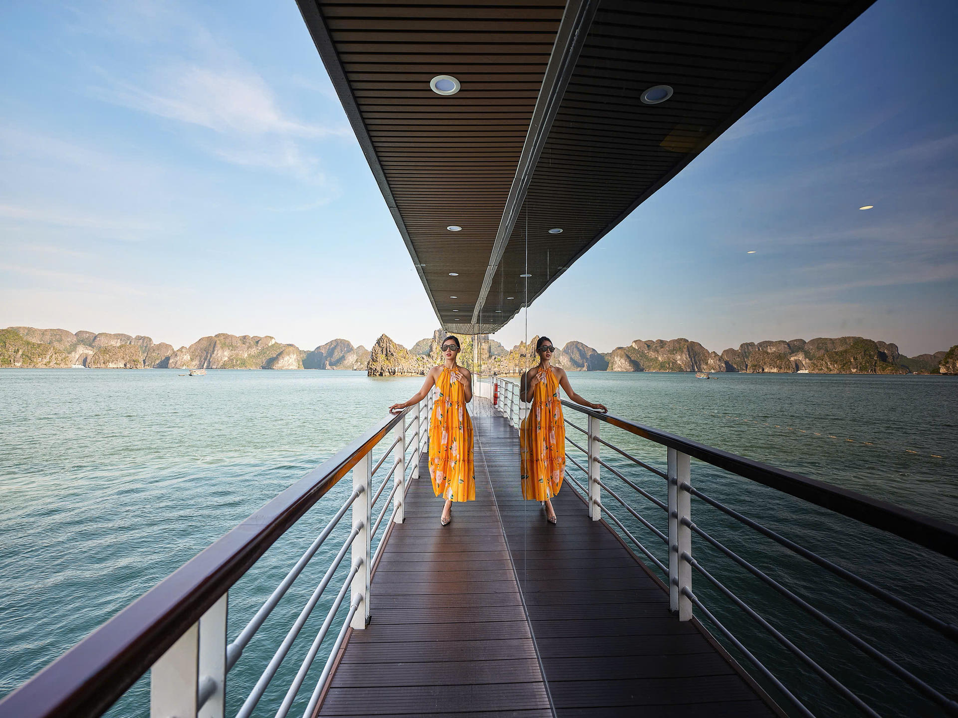 Diamond Luxury Day Cruise: Ha Long Bay,Sung Sot & Ti Top Island - Thumbnail 10