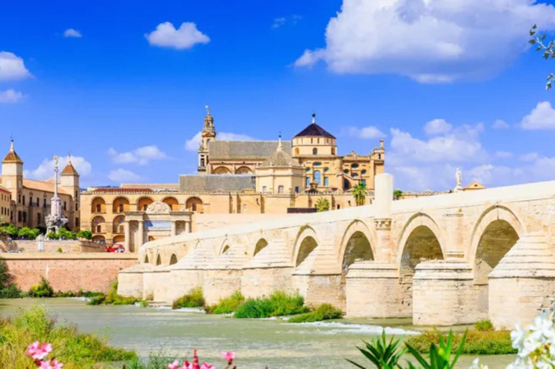 Cordoba Mosque-Cathedral and Jewish Quarter Guided Walking Tour - Image 1