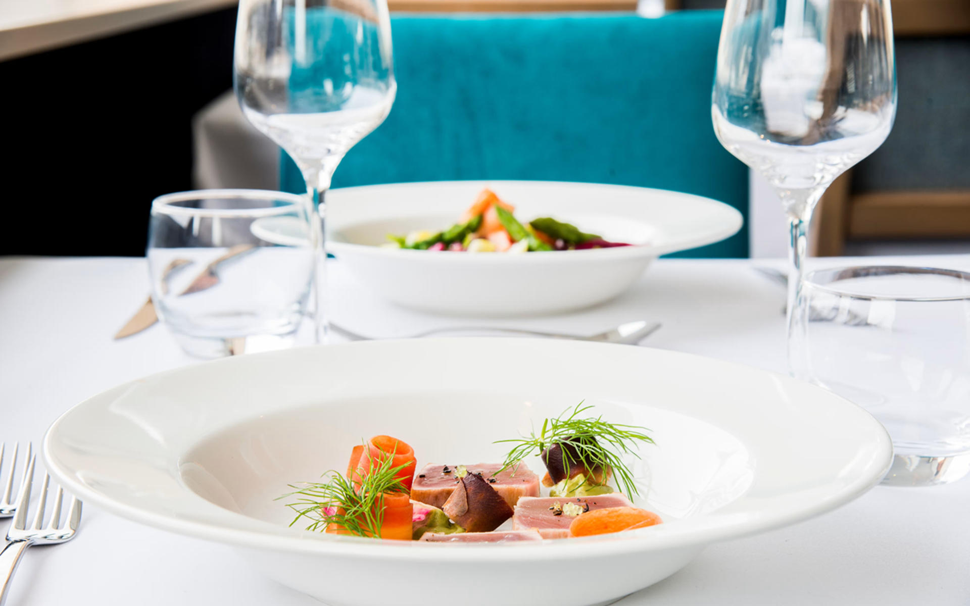 Lunch Cruise Experience on the Saone in Lyon - Thumbnail 2
