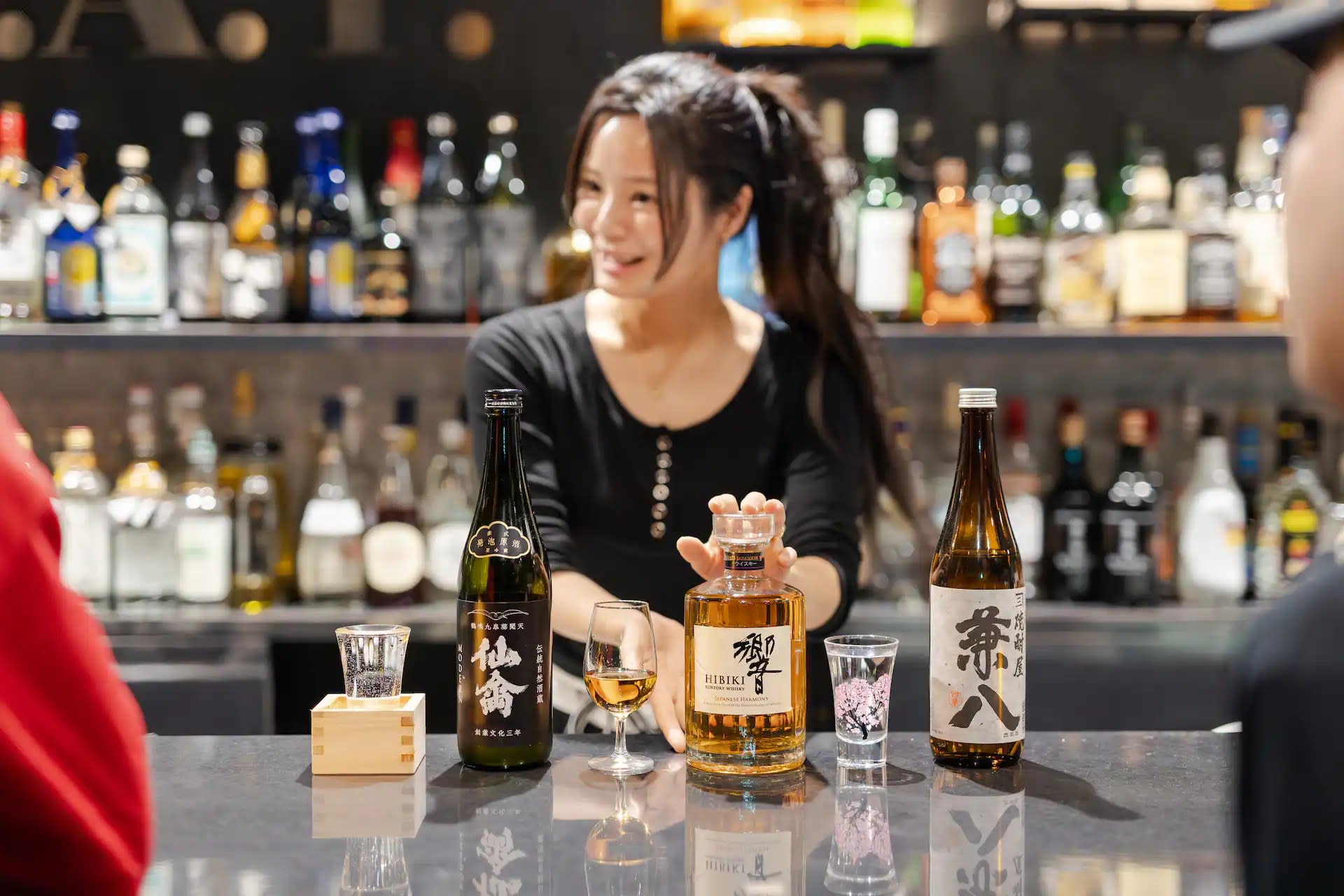 Tokyo: Japanese Whisky Tasting Experience: 10 Whiskies & 5 Snacks - Thumbnail 6