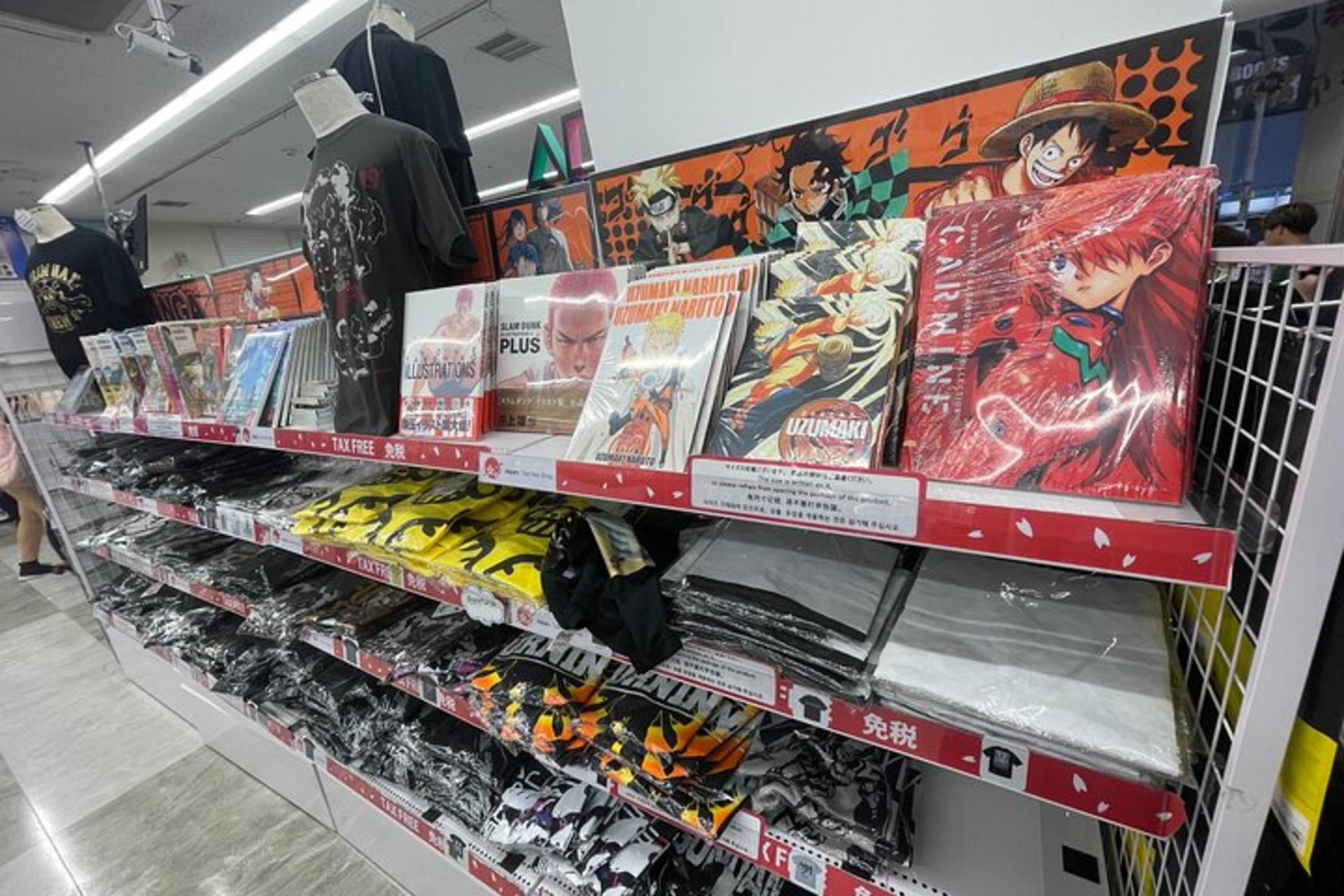 Tokyo: Akihabara Cosplay & Anime Shop Hopping - Thumbnail 18