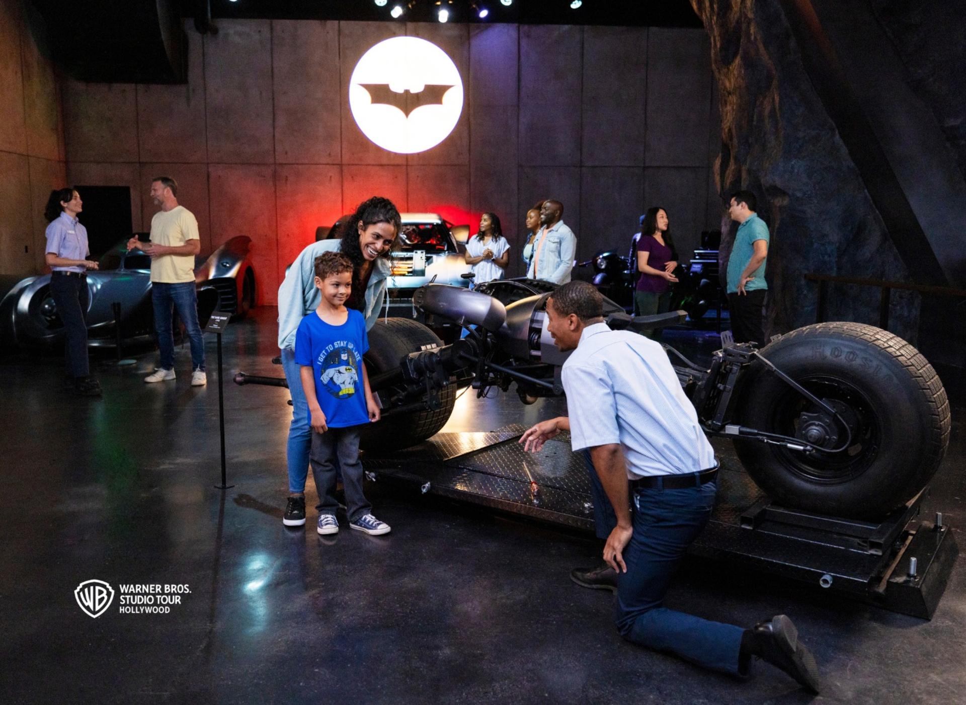 Warner Bros. Studio Entry & Hop-On Hop-Off Bus Tour with Audio Guide - Thumbnail 7