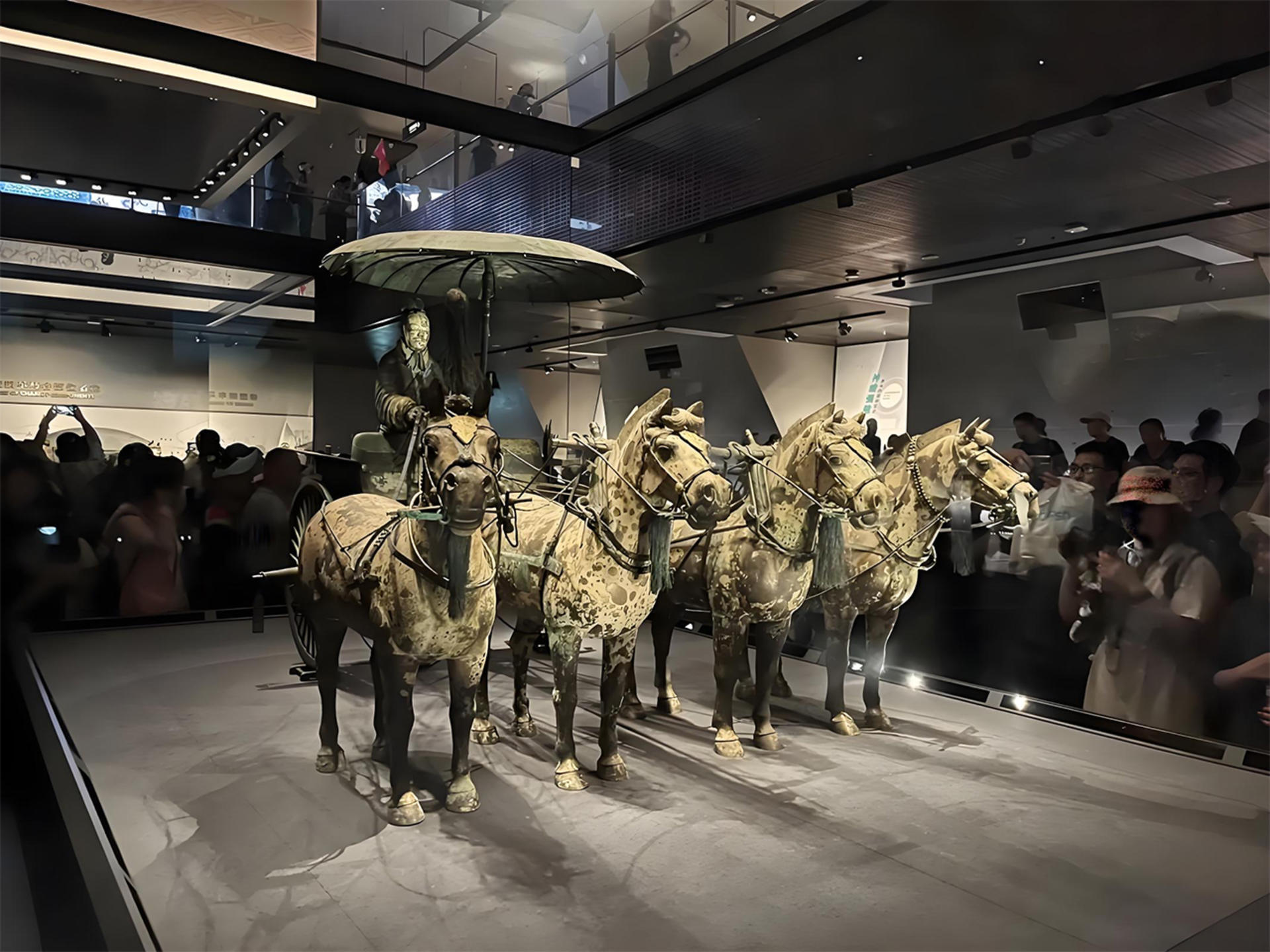 Xi'an Terracotta Army Half-Day Hop-On Bus Tour - Thumbnail 3
